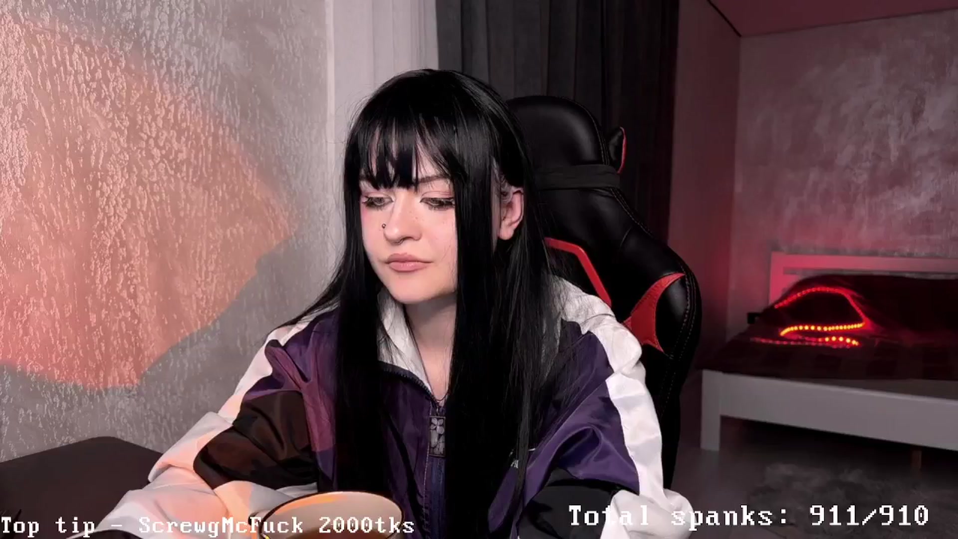 Gallery image thumbnail from AuthorityPass's myfreecams stream on, 12/30/2024, 24:33 image 2 of 20