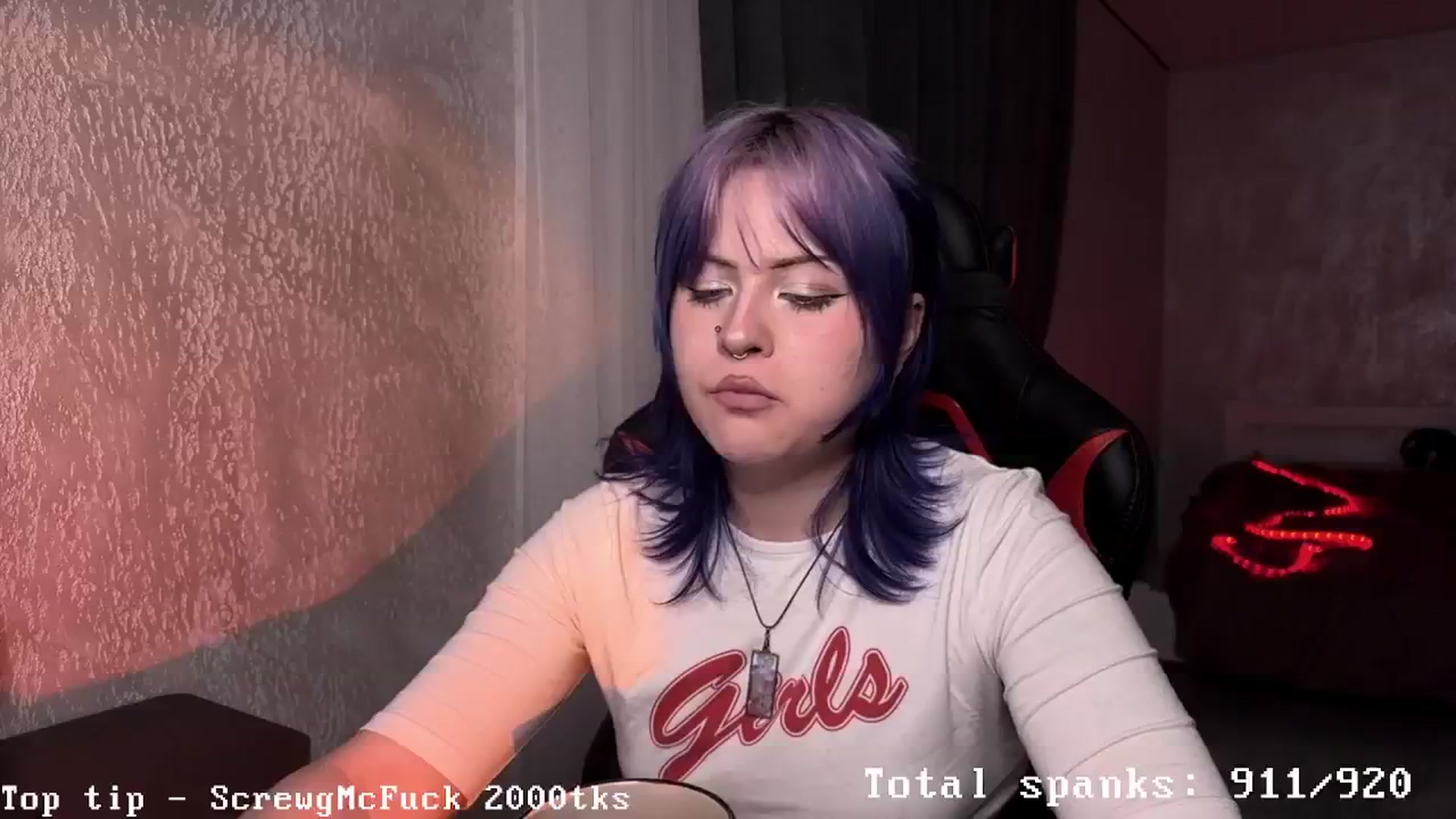 Gallery image thumbnail from AuthorityPass's myfreecams stream on, 01/02/2025, 23:11 image 6 of 20