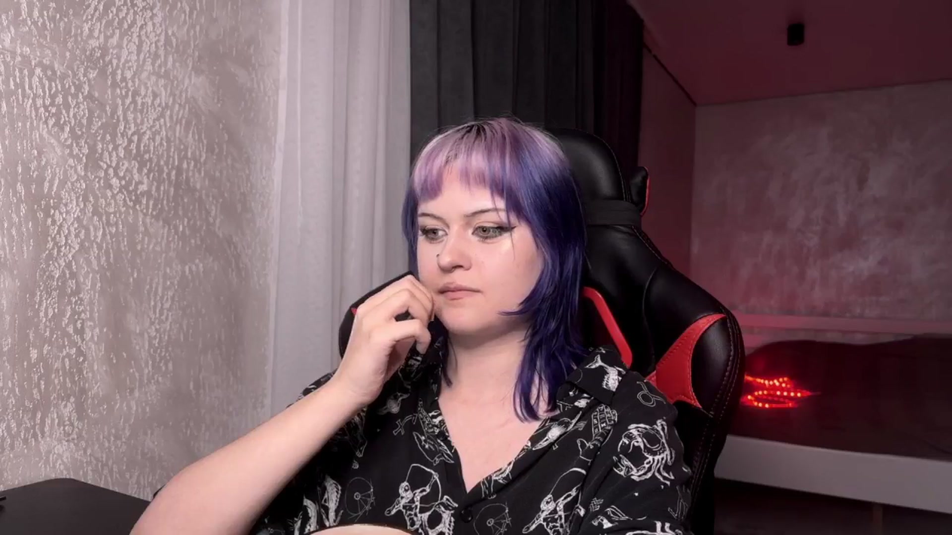 Gallery image thumbnail from AuthorityPass's myfreecams stream on, 01/16/2025, 21:47 image 18 of 20