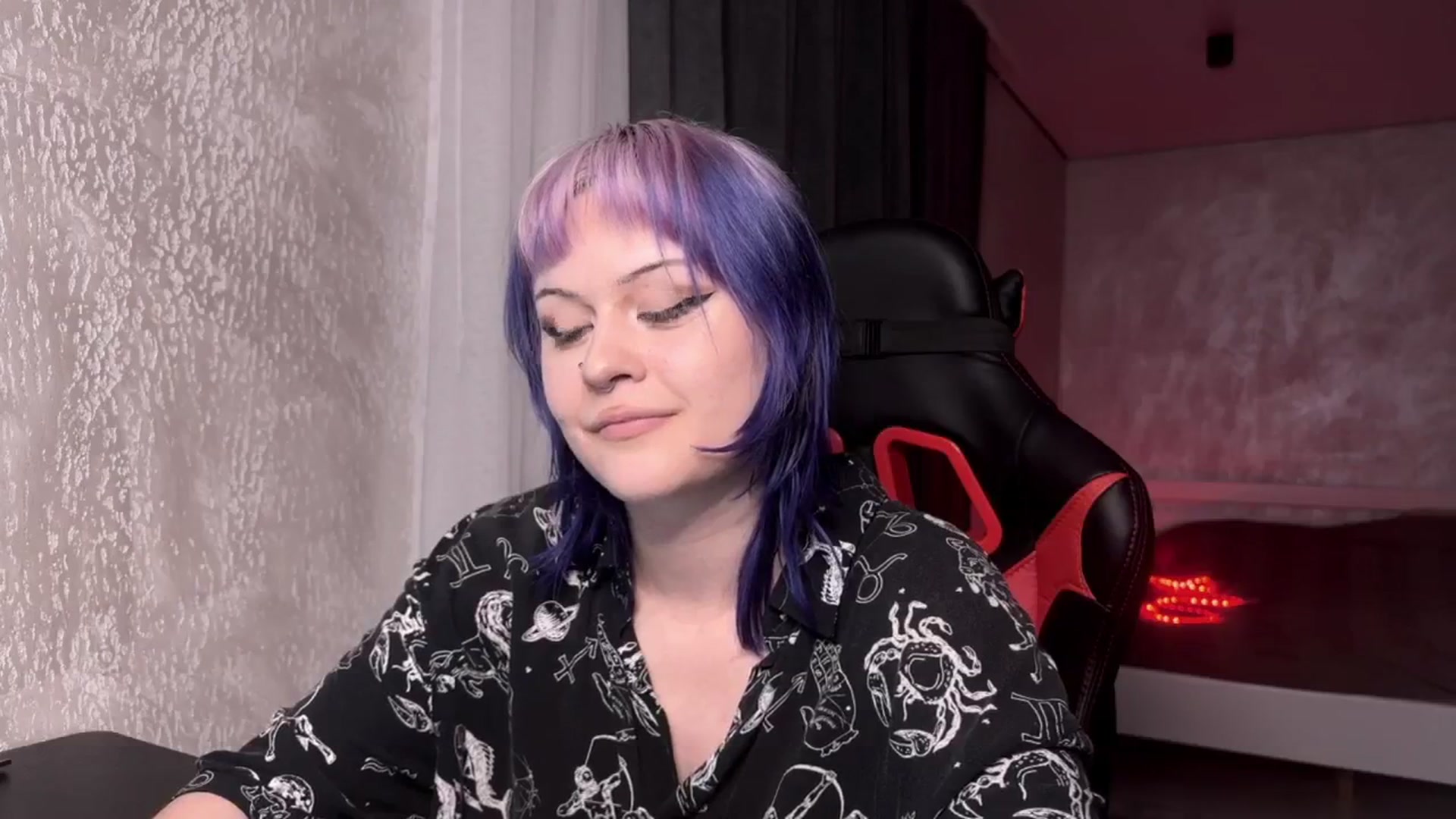 Gallery image thumbnail from AuthorityPass's myfreecams stream on, 01/16/2025, 22:07 image 11 of 20