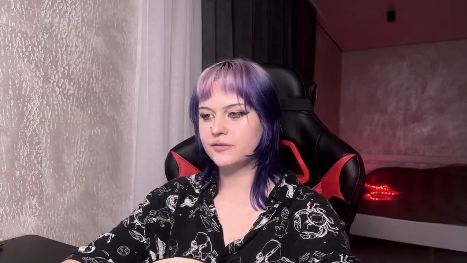 Gallery image thumbnail from AuthorityPass's myfreecams stream on, 01/16/2025, 22:07 image 6 of 20