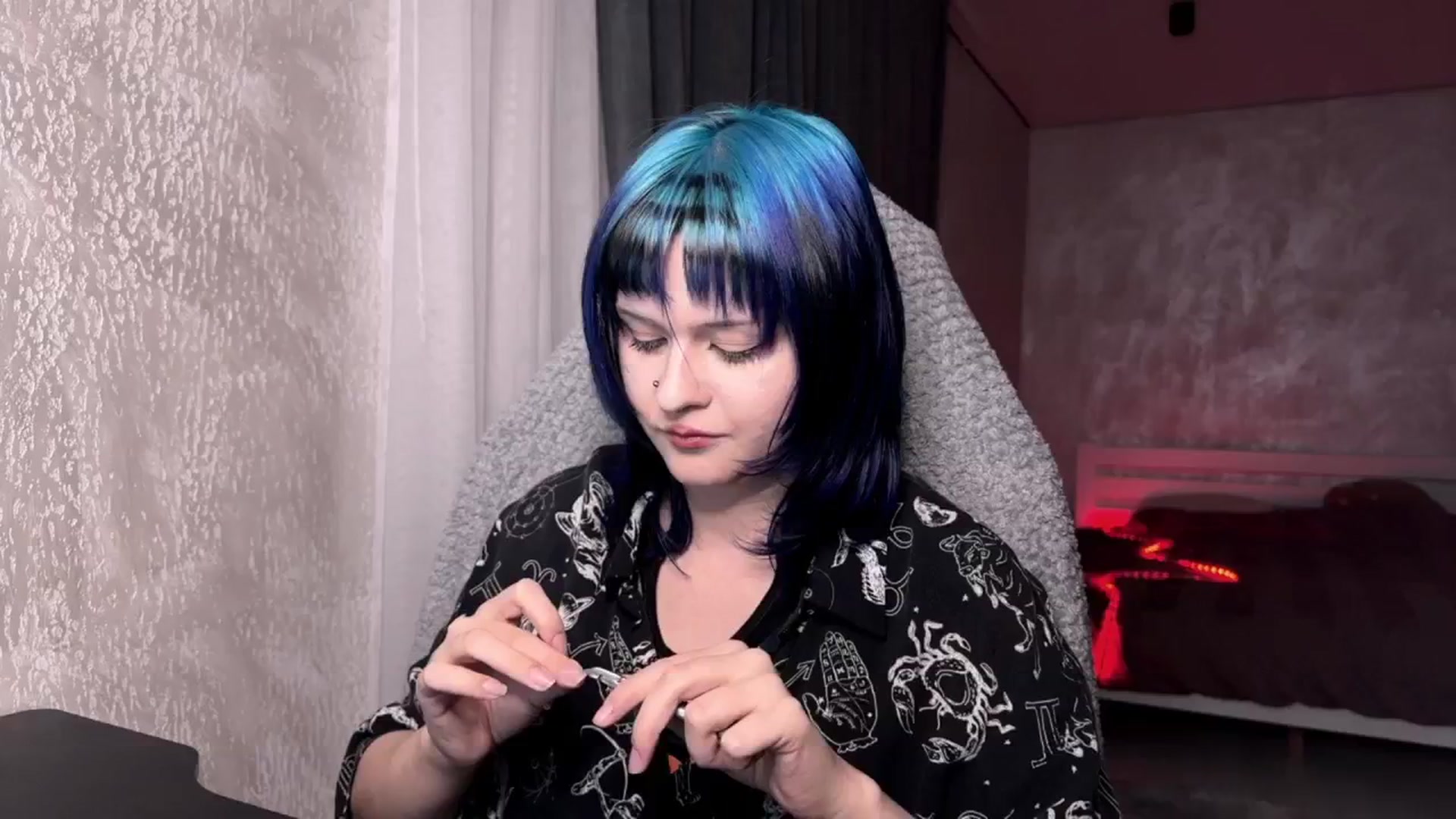 Gallery image thumbnail from AuthorityPass's myfreecams stream on, 01/17/2025, 21:35 image 3 of 20