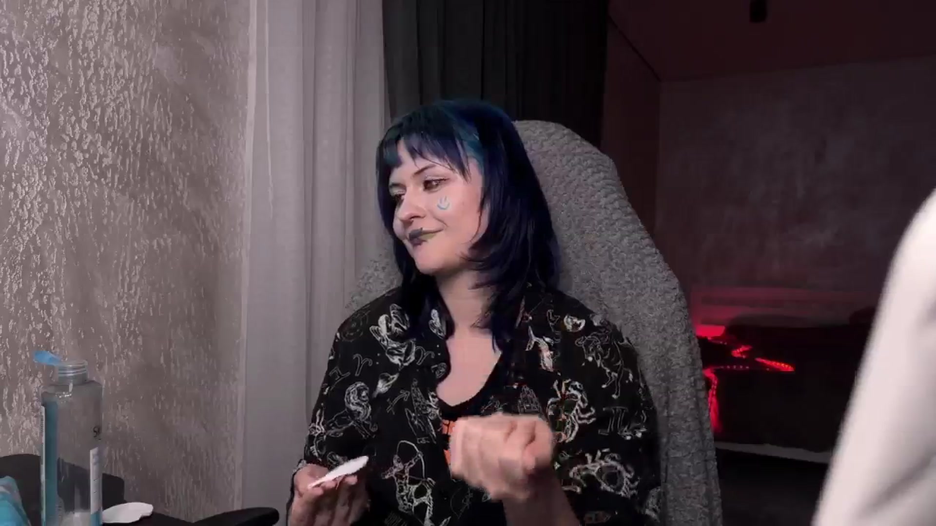 Gallery image thumbnail from AuthorityPass's myfreecams stream on, 01/17/2025, 21:35 image 16 of 20