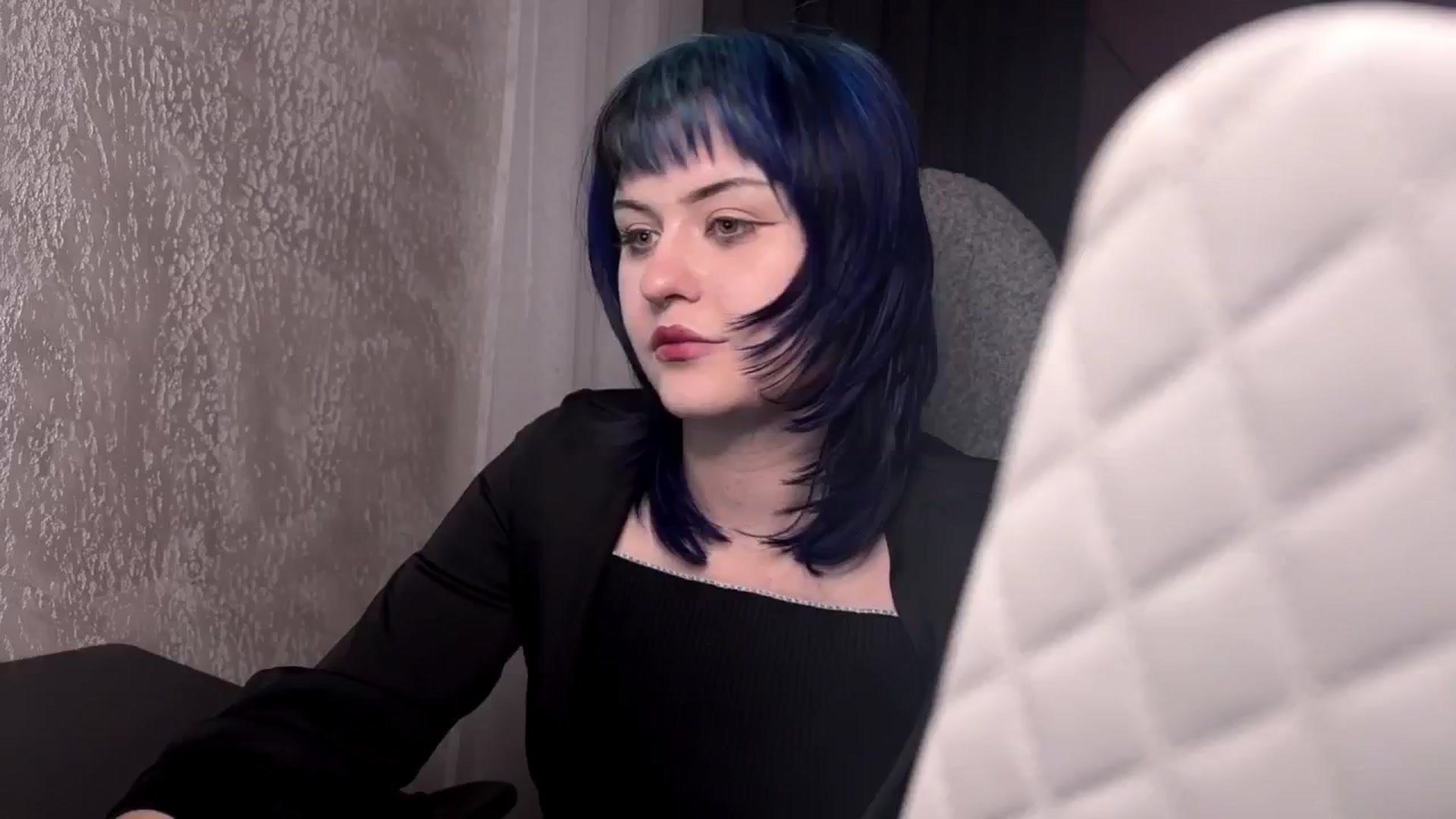 Gallery image thumbnail from AuthorityPass's myfreecams stream on, 01/19/2025, 21:17 image 2 of 20