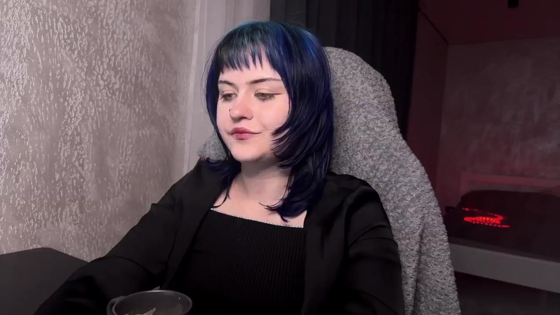 Gallery image thumbnail from AuthorityPass's myfreecams stream on, 01/19/2025, 21:17 image 10 of 20
