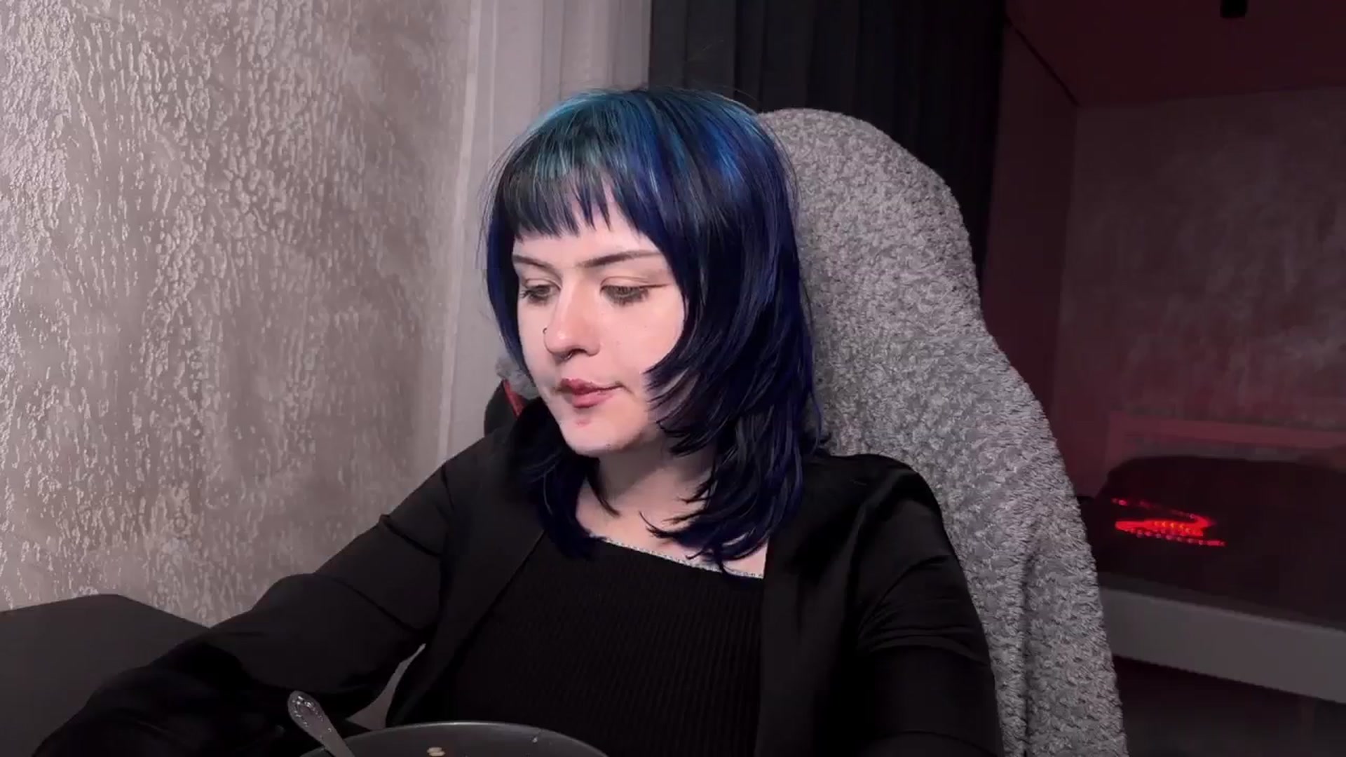 Gallery image thumbnail from AuthorityPass's myfreecams stream on, 01/19/2025, 21:17 image 17 of 20