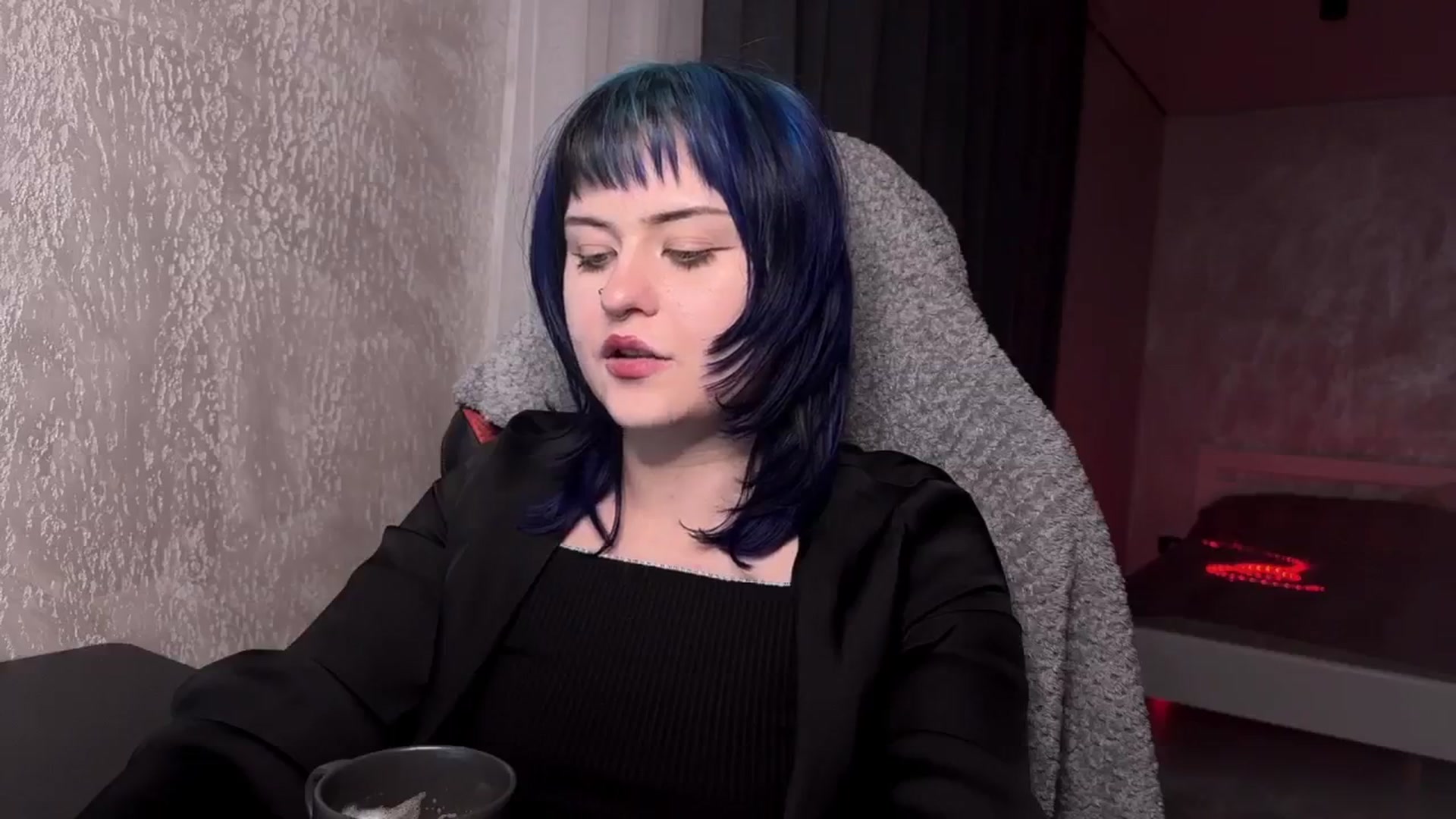 Gallery image thumbnail from AuthorityPass's myfreecams stream on, 01/19/2025, 21:17 image 11 of 20