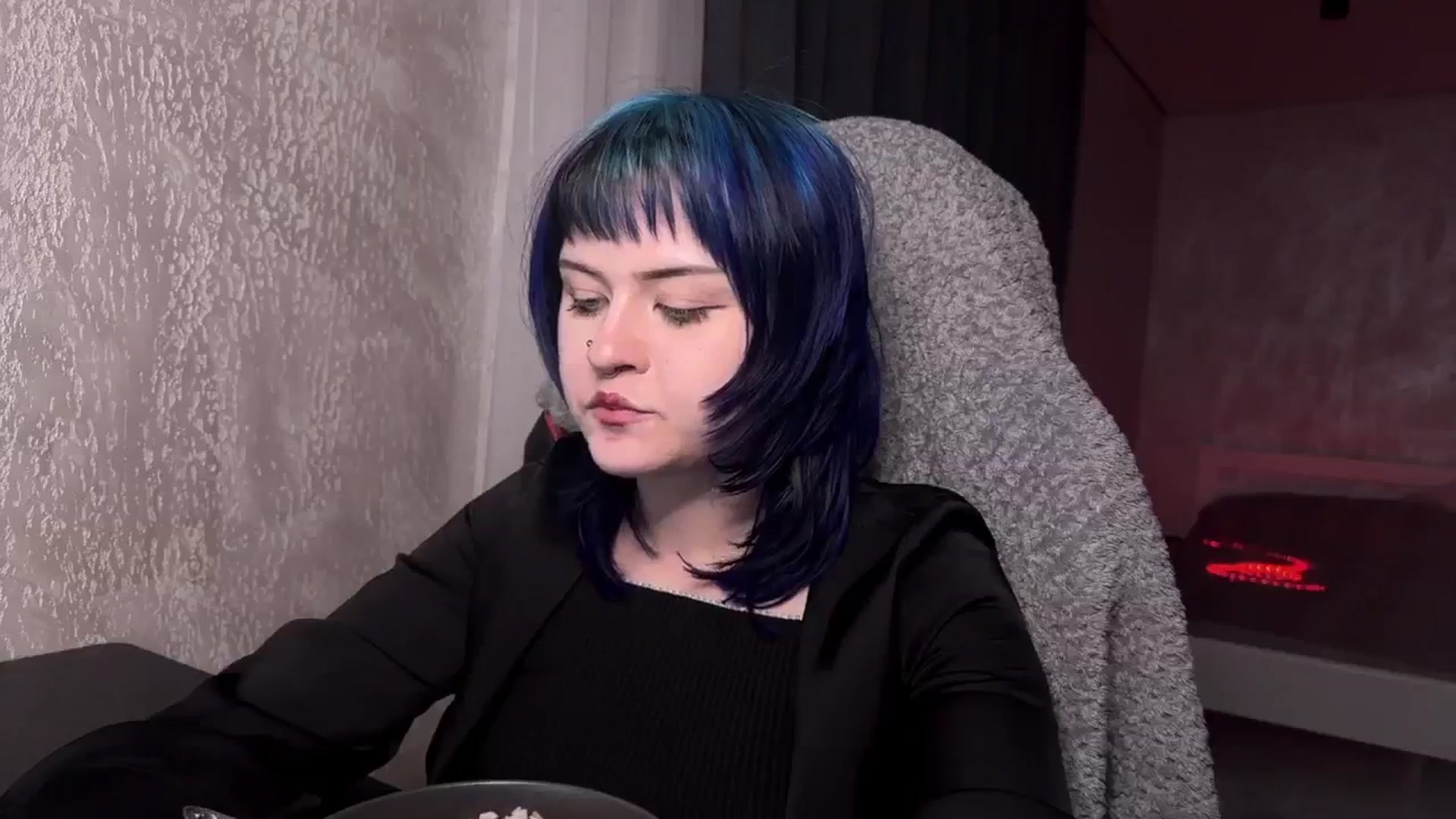 Gallery image thumbnail from AuthorityPass's myfreecams stream on, 01/19/2025, 21:17 image 16 of 20