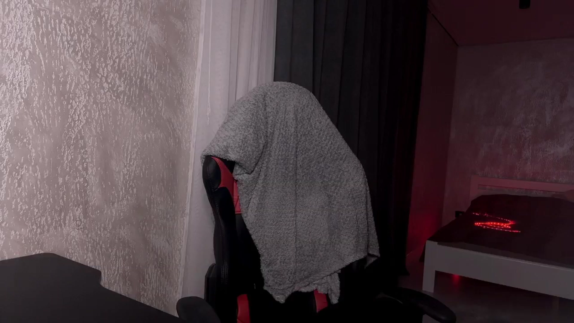 Gallery image thumbnail from AuthorityPass's myfreecams stream on, 01/19/2025, 21:17 image 14 of 20