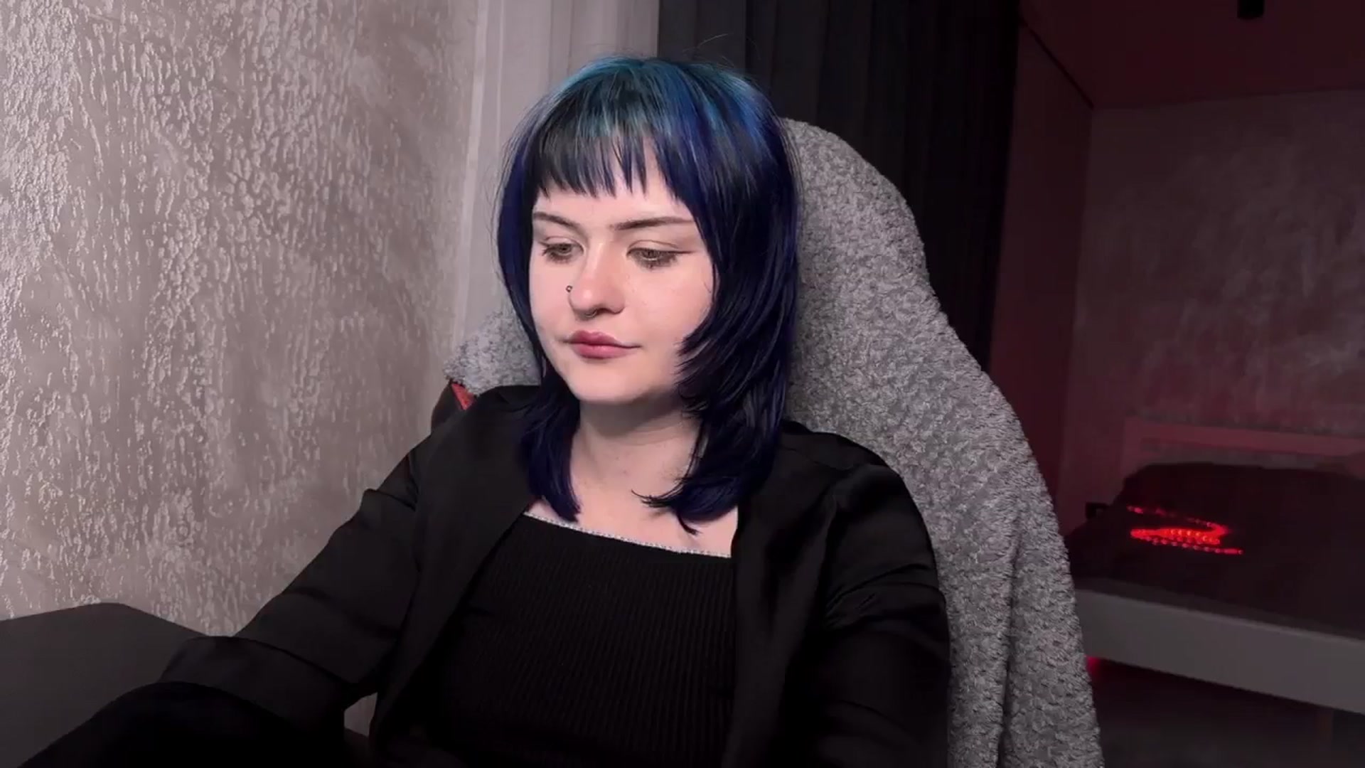 Gallery image thumbnail from AuthorityPass's myfreecams stream on, 01/19/2025, 21:17 image 13 of 20