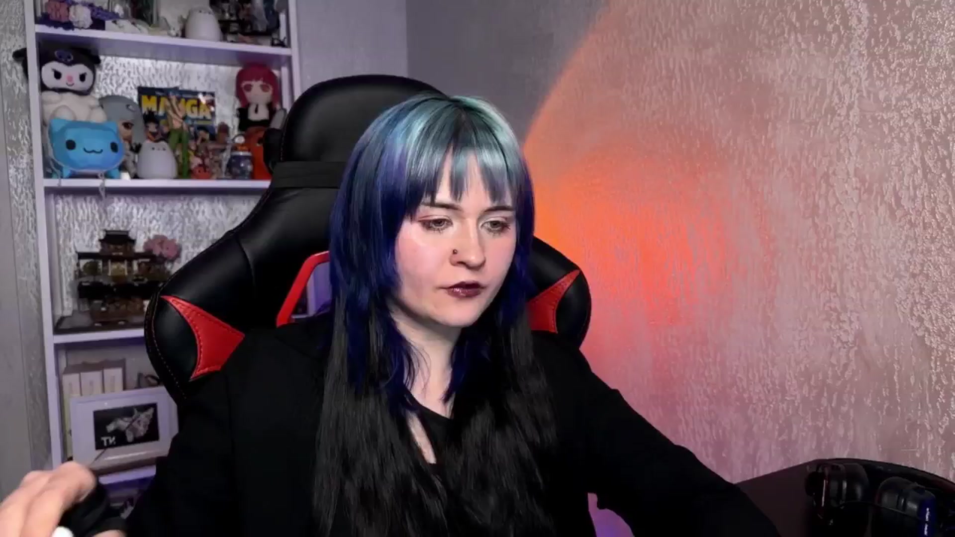 Gallery image thumbnail from AuthorityPass's myfreecams stream on, 02/16/2025, 20:30 image 1 of 20