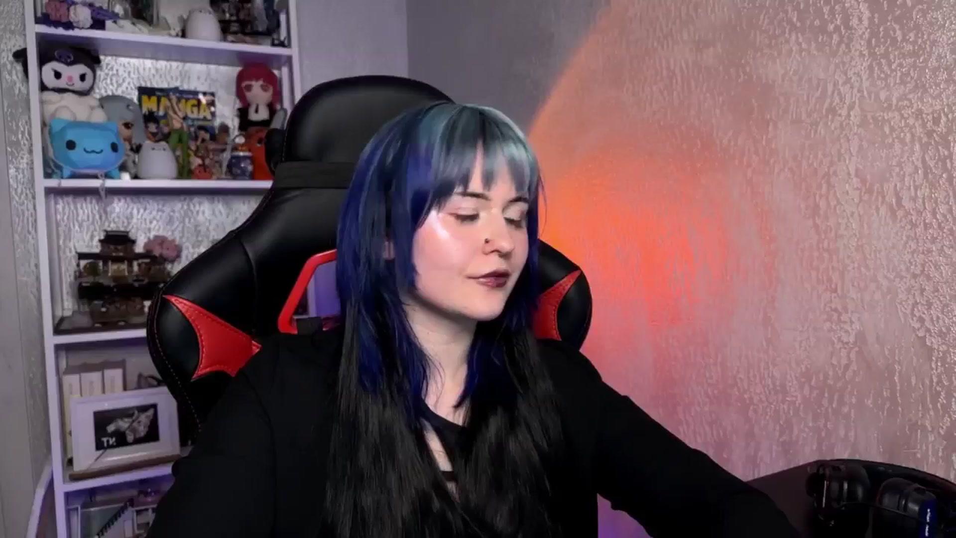 Gallery image thumbnail from AuthorityPass's myfreecams stream on, 02/16/2025, 20:30 image 3 of 20