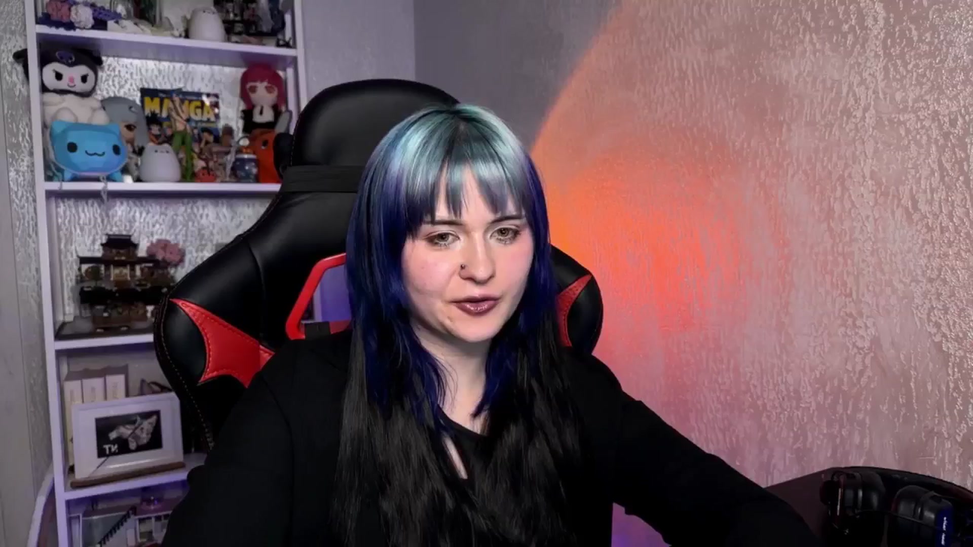 Gallery image thumbnail from AuthorityPass's myfreecams stream on, 02/16/2025, 20:30 image 9 of 20