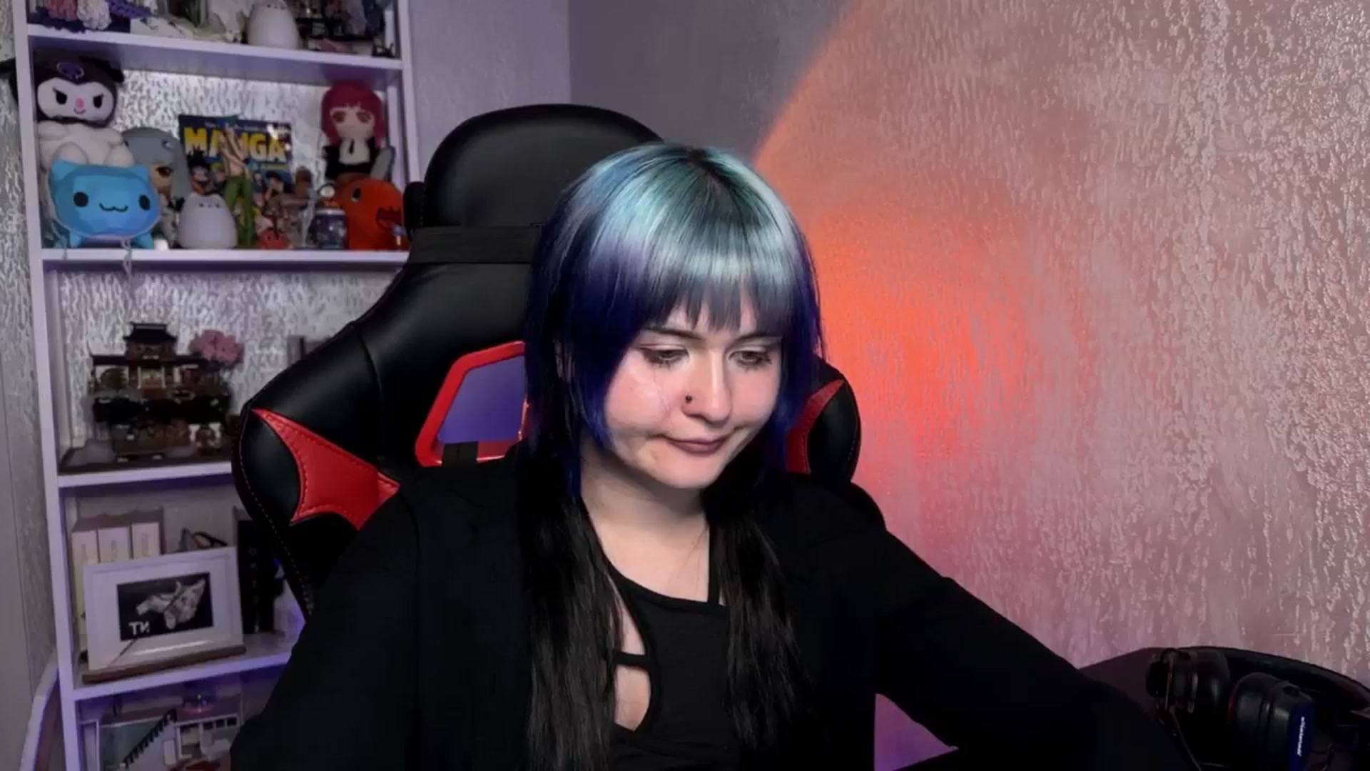 Gallery image thumbnail from AuthorityPass's myfreecams stream on, 02/16/2025, 23:05 image 19 of 20