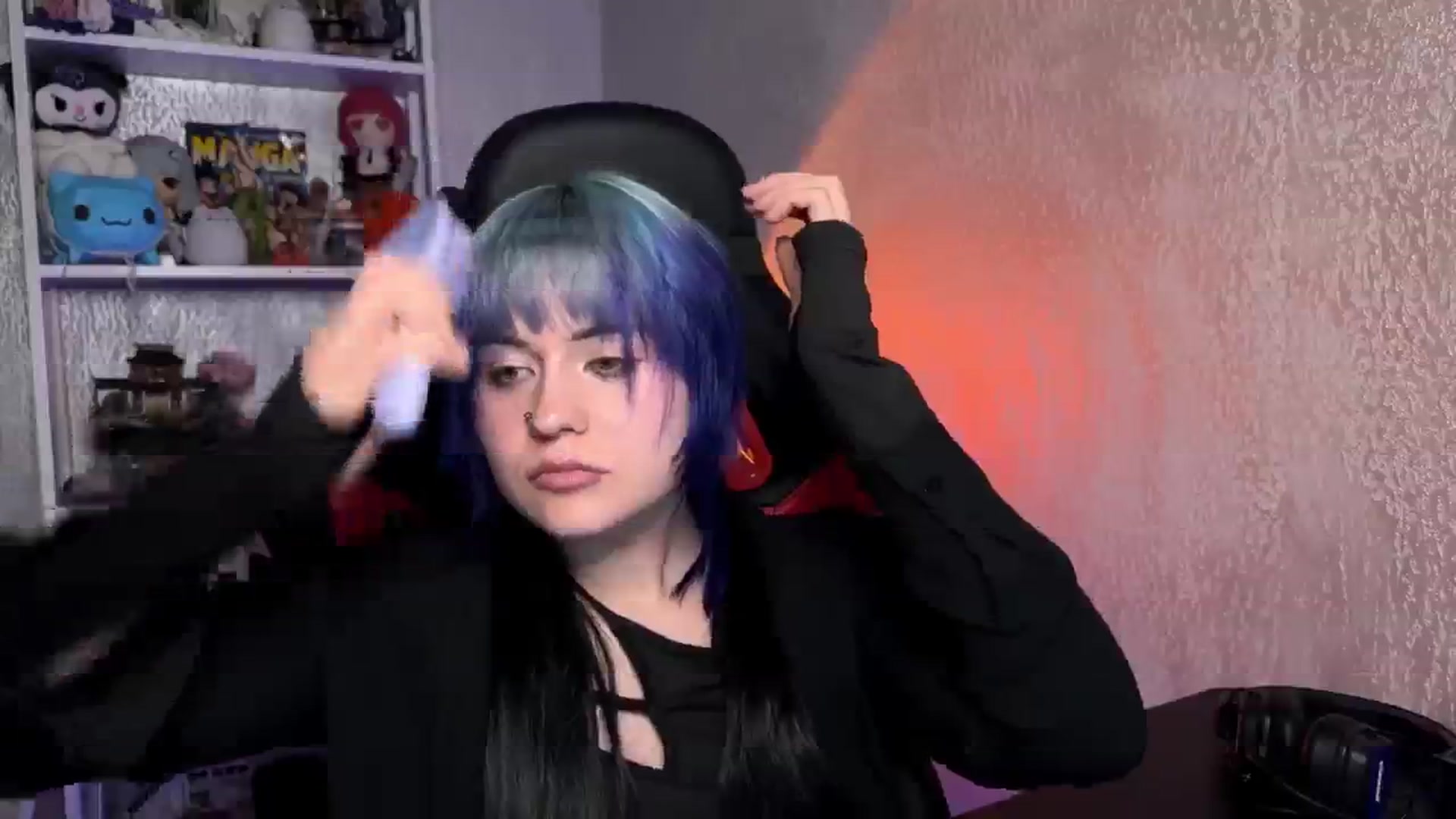 Gallery image thumbnail from AuthorityPass's myfreecams stream on, 02/16/2025, 23:05 image 17 of 20