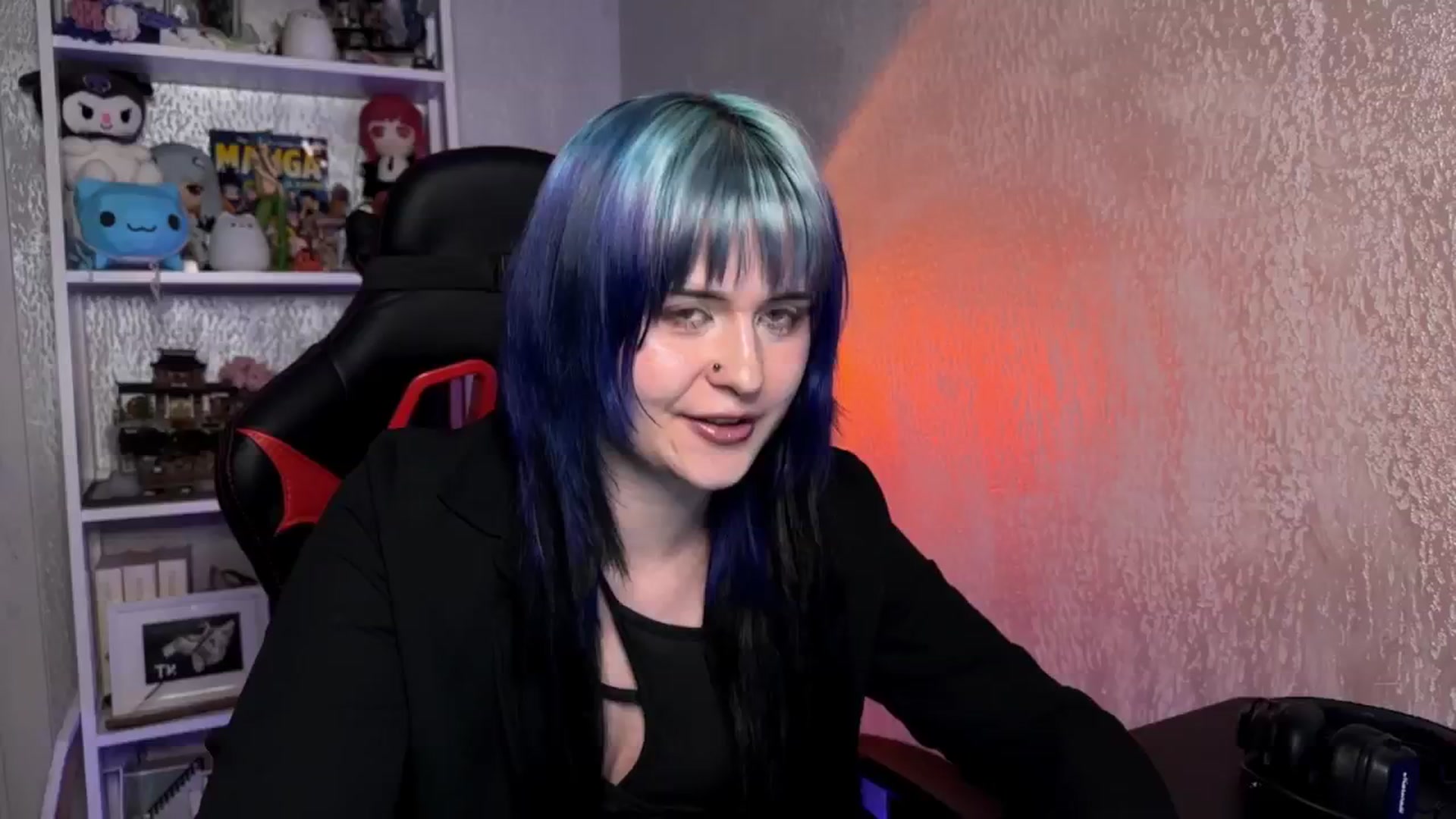 Gallery image thumbnail from AuthorityPass's myfreecams stream on, 02/16/2025, 23:05 image 5 of 20