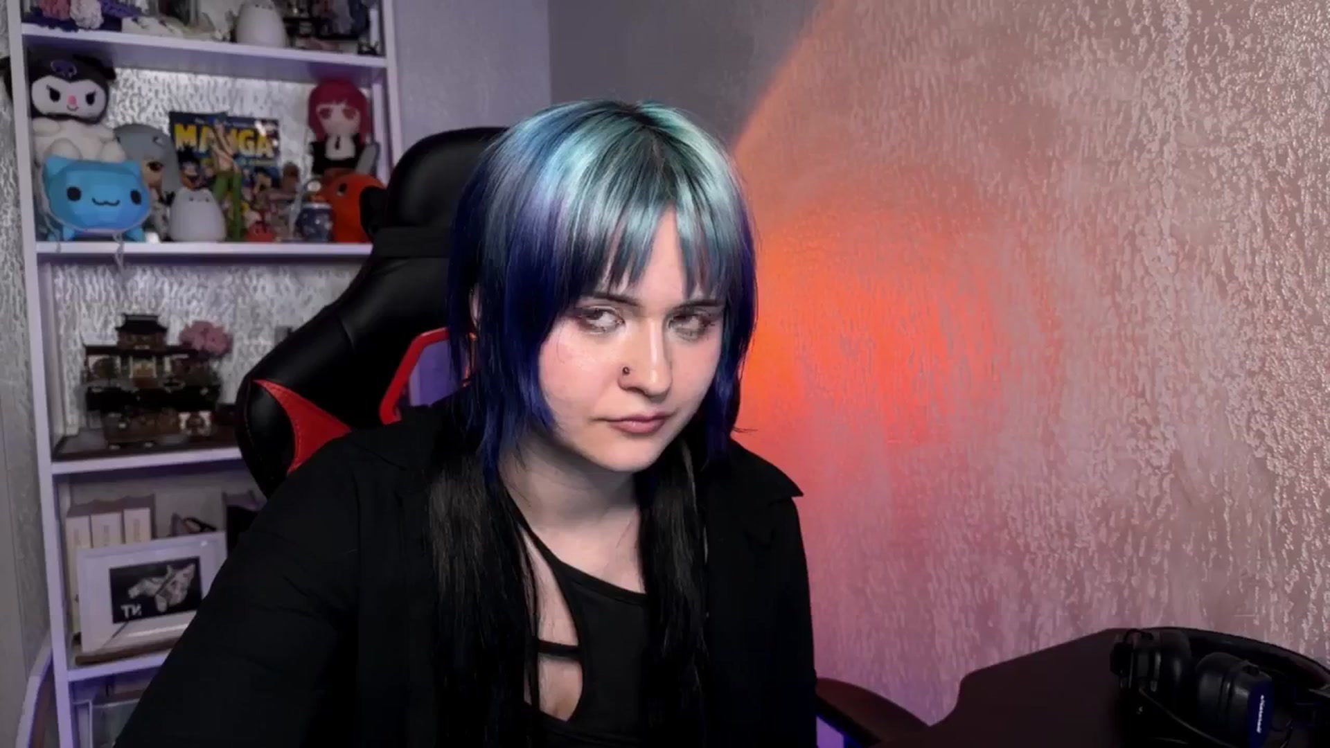 Gallery image thumbnail from AuthorityPass's myfreecams stream on, 02/16/2025, 23:05 image 16 of 20