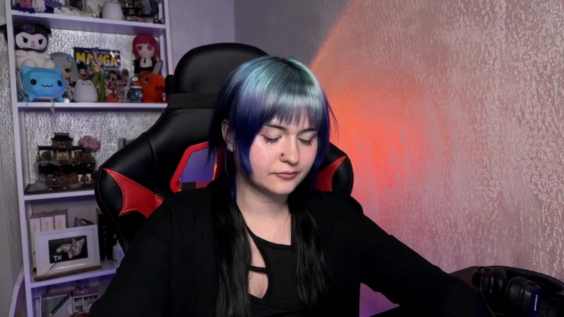 Gallery image thumbnail from AuthorityPass's myfreecams stream on, 02/16/2025, 23:05 image 18 of 20