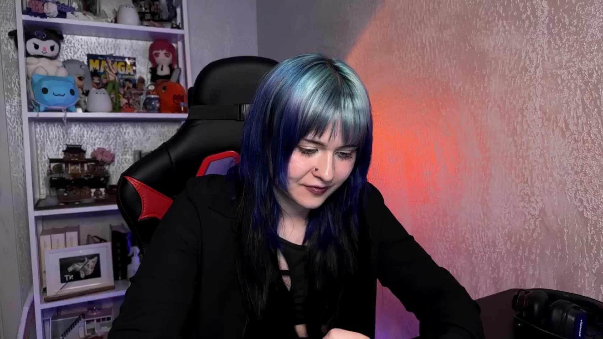 Gallery image thumbnail from AuthorityPass's myfreecams stream on, 02/16/2025, 23:05 image 2 of 20