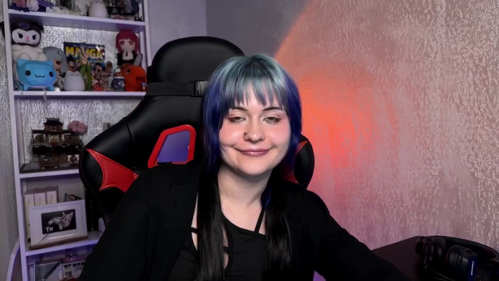 Gallery image thumbnail from AuthorityPass's myfreecams stream on, 02/16/2025, 23:05 image 12 of 20