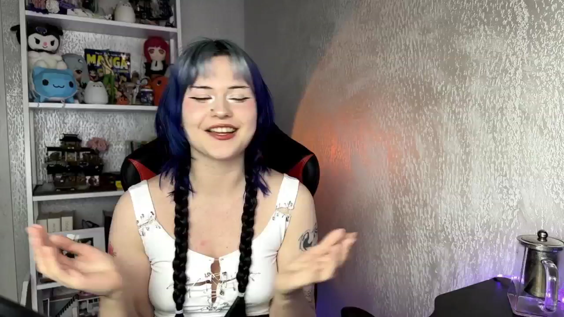 Gallery image thumbnail from AuthorityPass's myfreecams stream on, 02/28/2025, 01:07 image 3 of 20