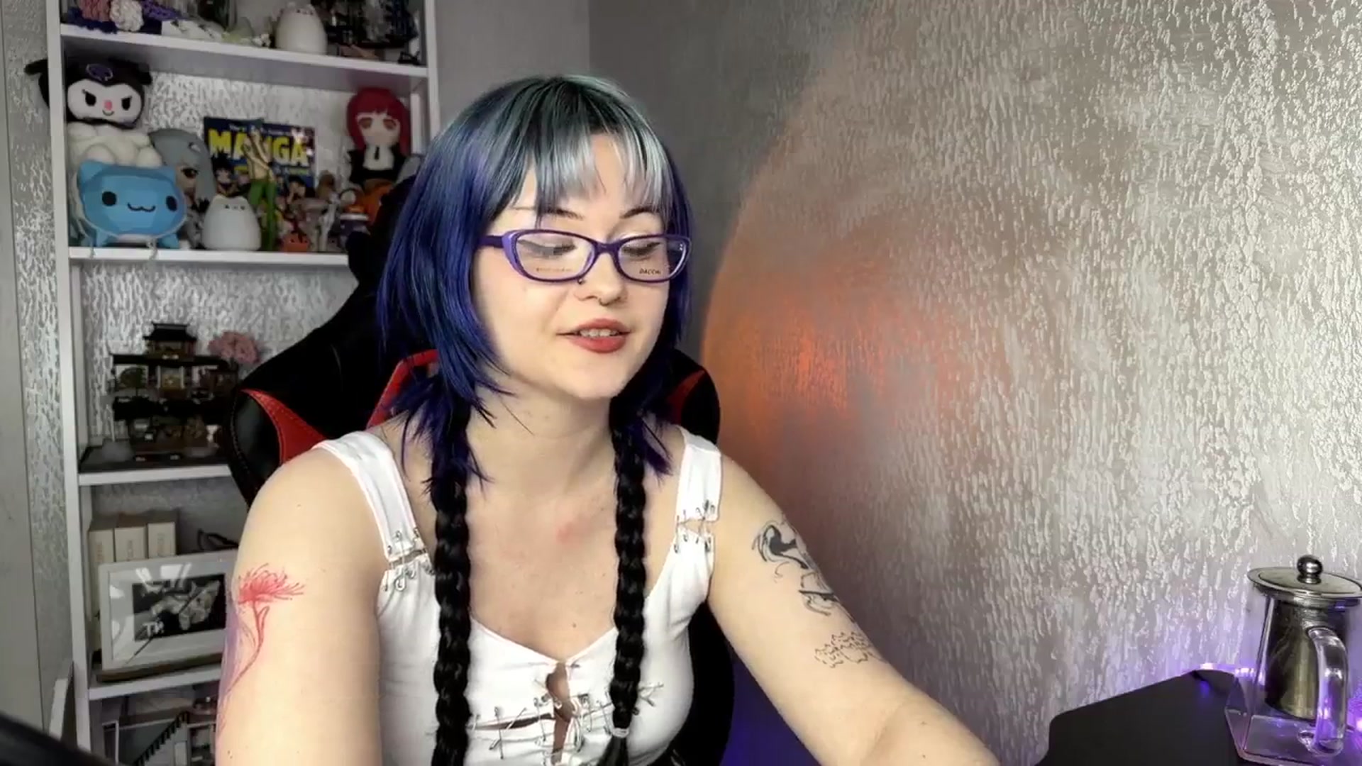 Gallery image thumbnail from AuthorityPass's myfreecams stream on, 02/28/2025, 01:07 image 11 of 20