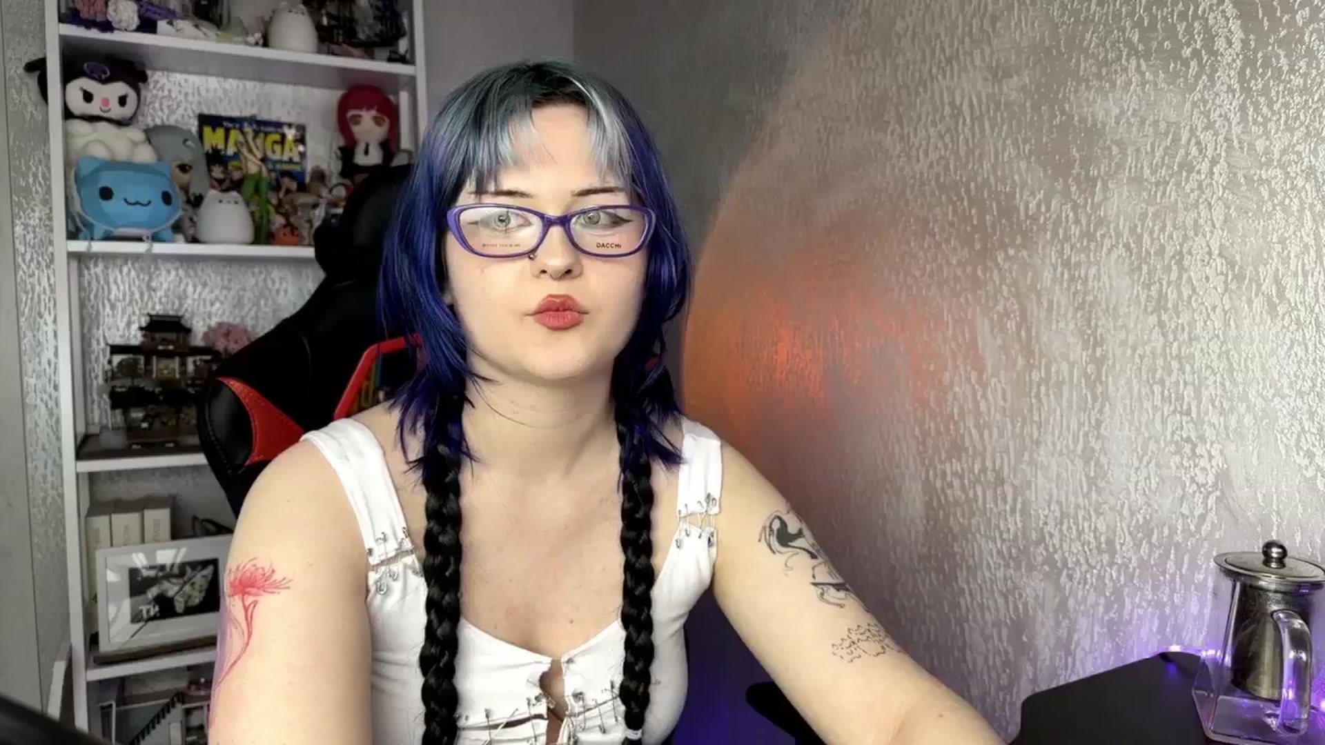 Gallery image thumbnail from AuthorityPass's myfreecams stream on, 02/28/2025, 01:07 image 7 of 20