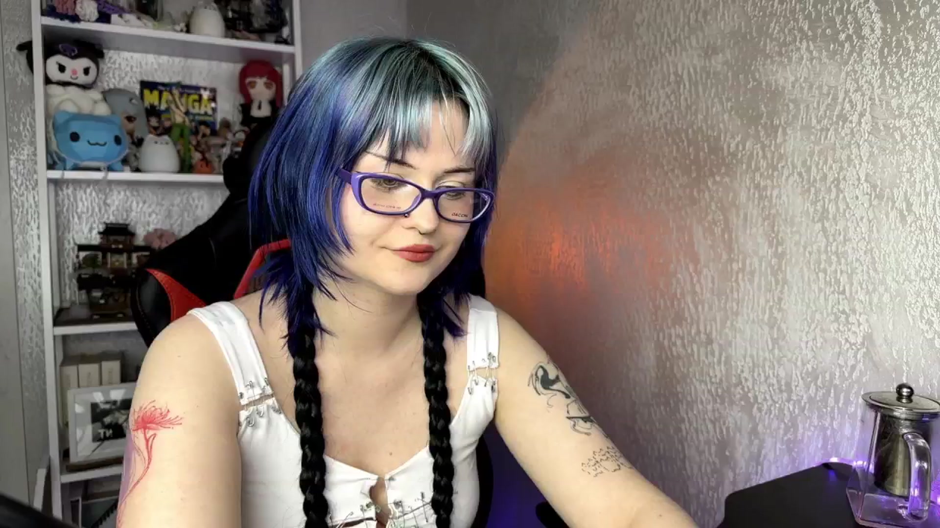 Gallery image thumbnail from AuthorityPass's myfreecams stream on, 02/28/2025, 01:07 image 6 of 20