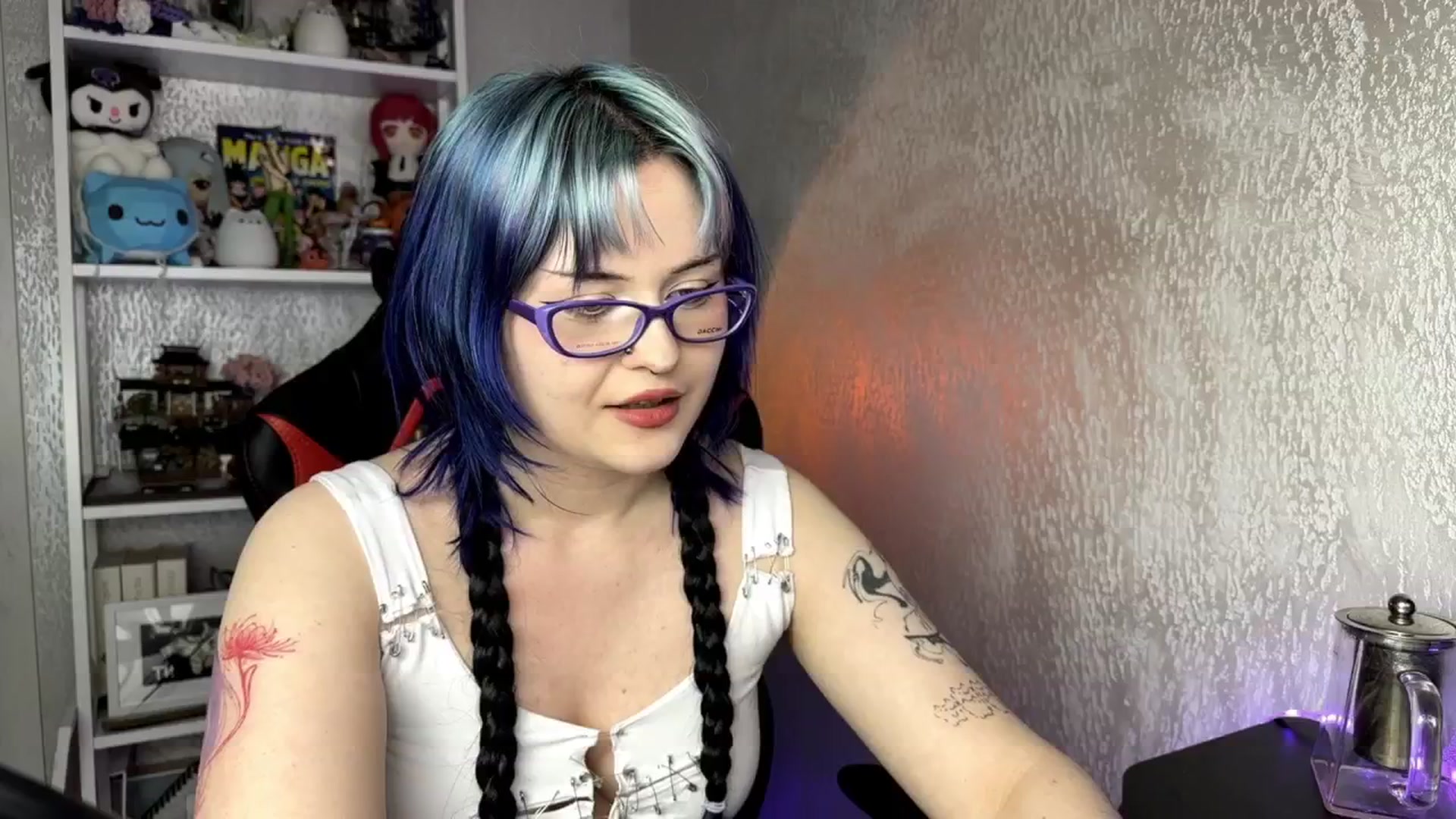 Gallery image thumbnail from AuthorityPass's myfreecams stream on, 02/28/2025, 01:07 image 8 of 20