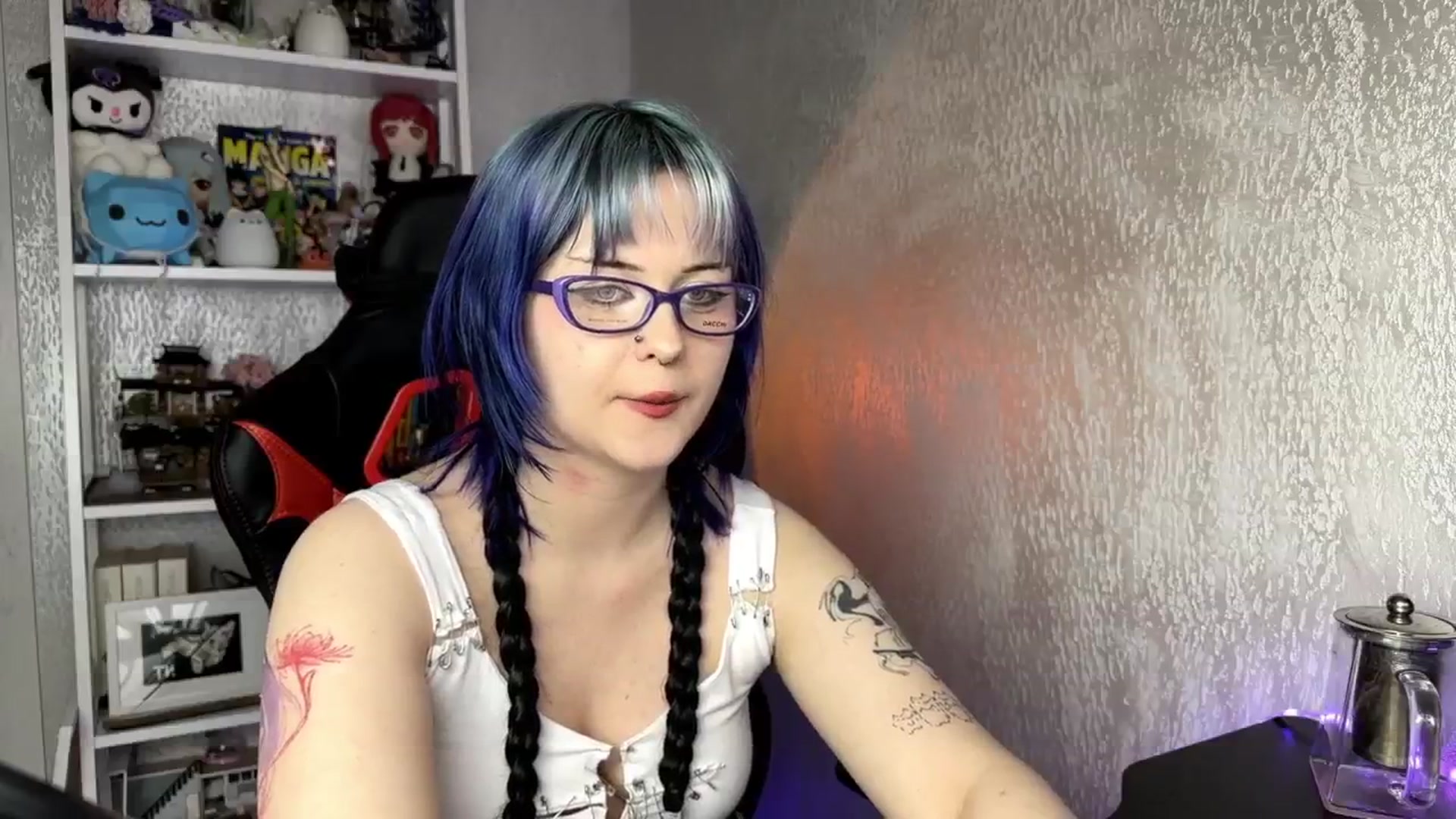 Gallery image thumbnail from AuthorityPass's myfreecams stream on, 02/28/2025, 01:07 image 14 of 20