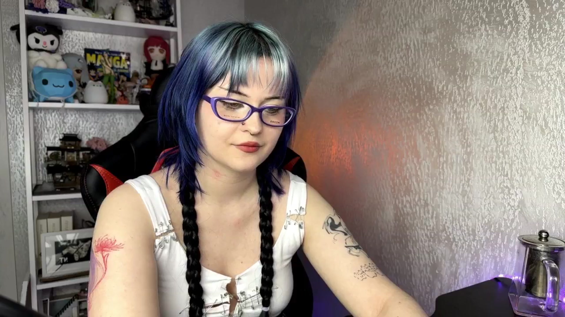 Gallery image thumbnail from AuthorityPass's myfreecams stream on, 02/28/2025, 01:07 image 15 of 20