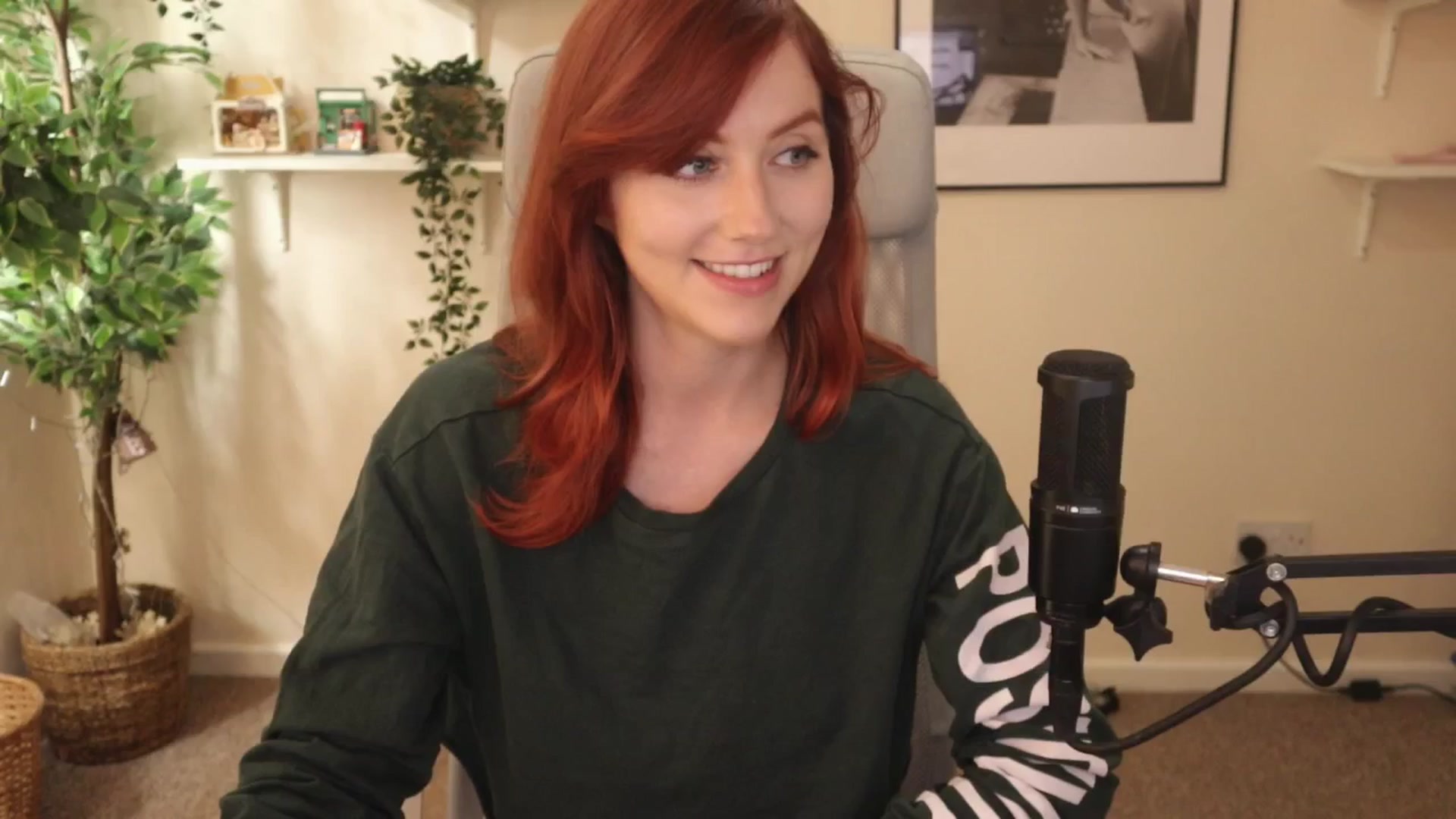 Gallery image thumbnail from AutomicBlue's myfreecams stream on, 04/23/2026, 11:57 image 6 of 20