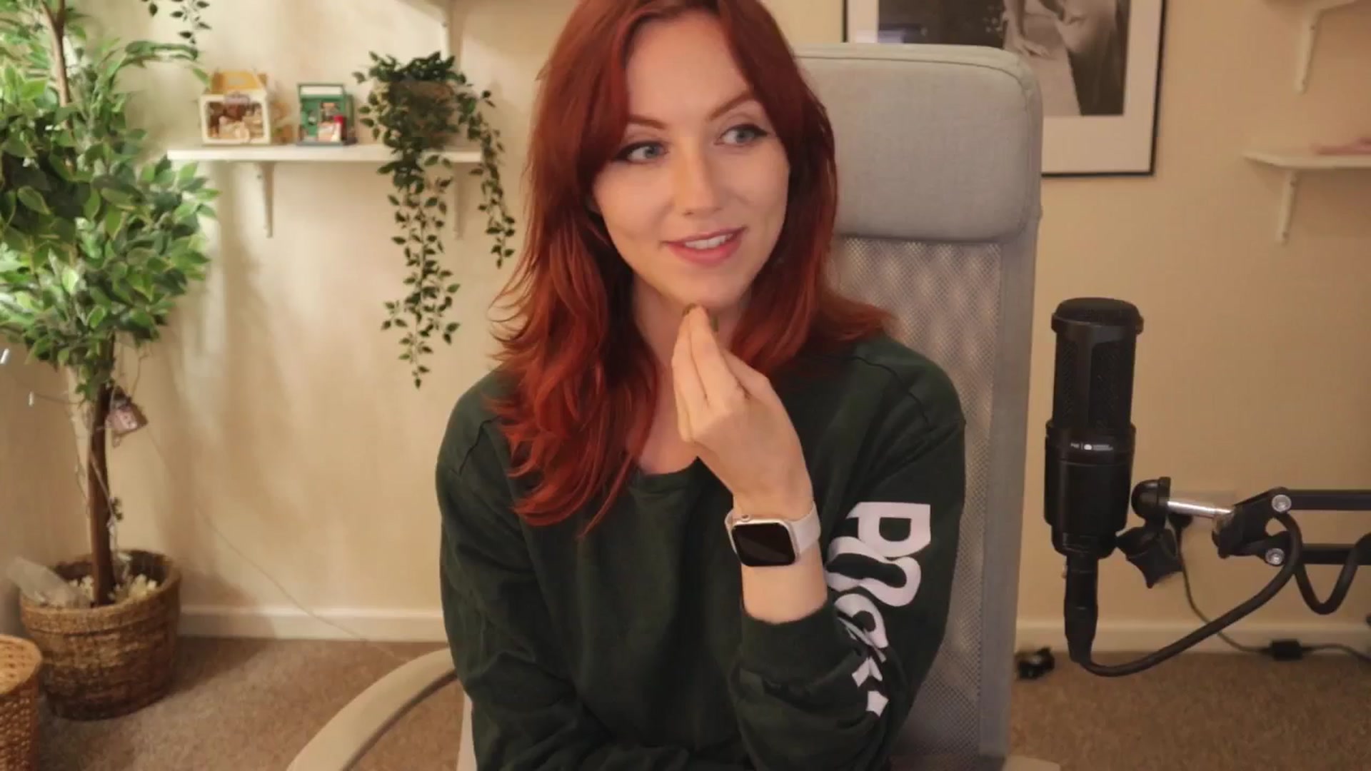 Gallery image thumbnail from AutomicBlue's myfreecams stream on, 04/23/2026, 11:57 image 13 of 20