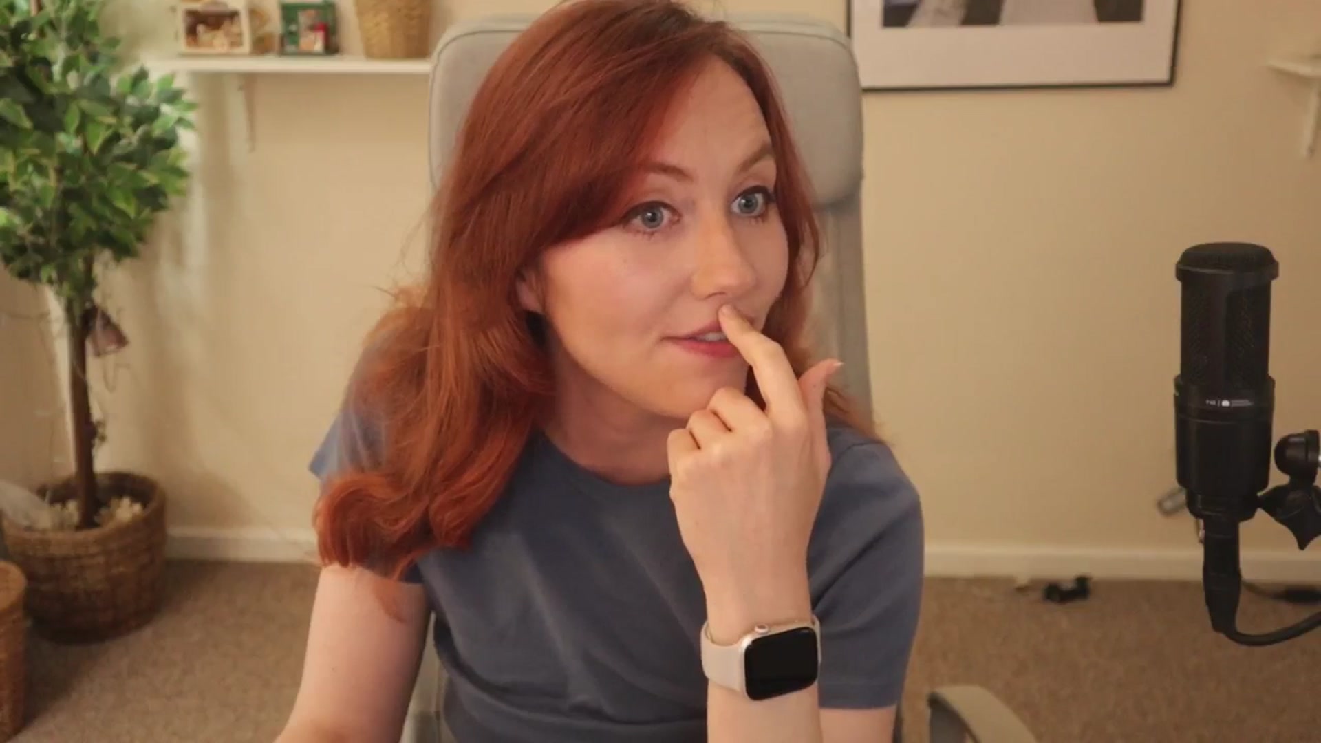 Gallery image thumbnail from AutomicBlue's myfreecams stream on, 04/27/2026, 14:02 image 5 of 20