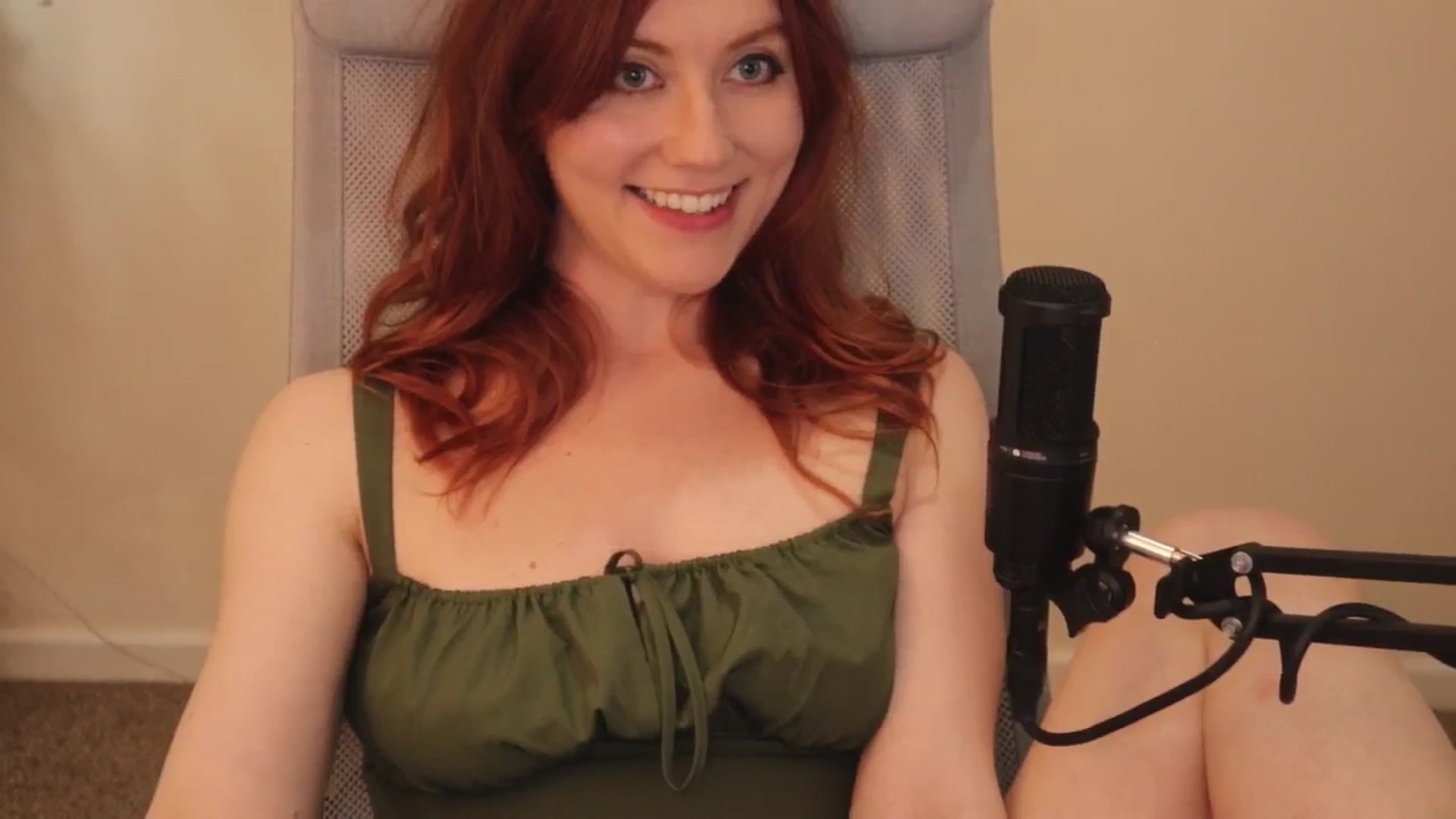 Gallery image thumbnail from AutomicBlue's myfreecams stream on, 04/28/2026, 13:25 image 5 of 20