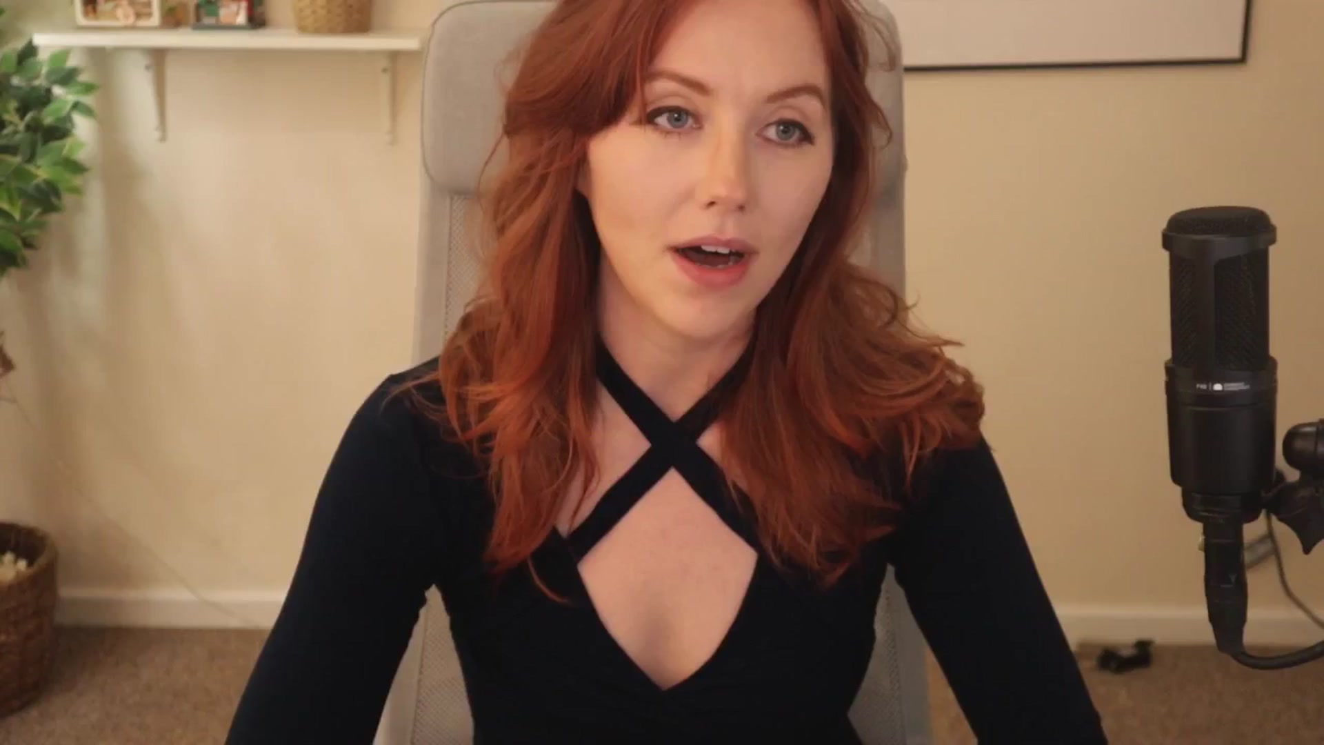 Gallery image thumbnail from AutomicBlue's myfreecams stream on, 04/29/2026, 13:41 image 9 of 20