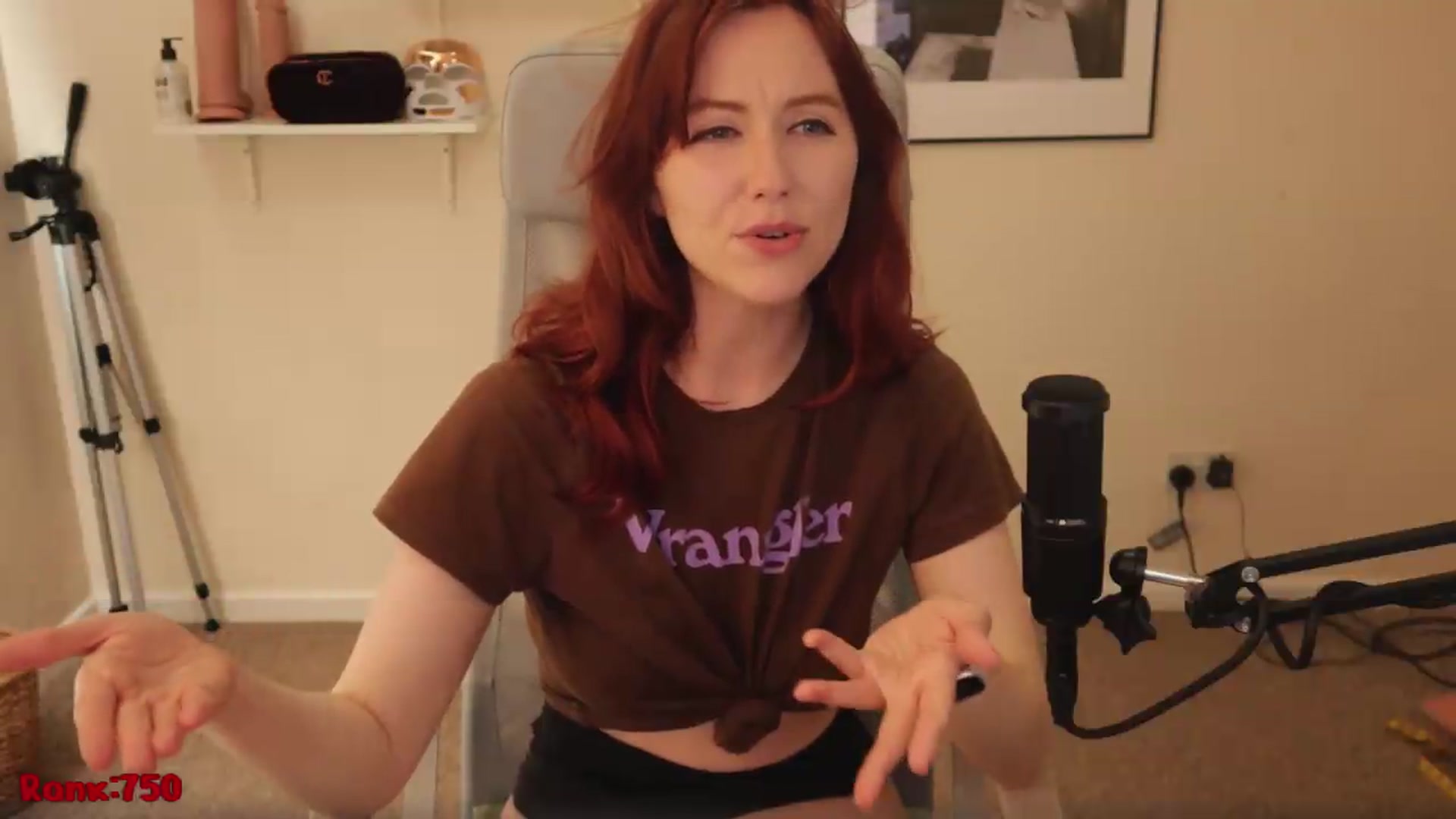 Gallery image thumbnail from AutomicBlue's myfreecams stream on, 05/06/2026, 11:44 image 11 of 20