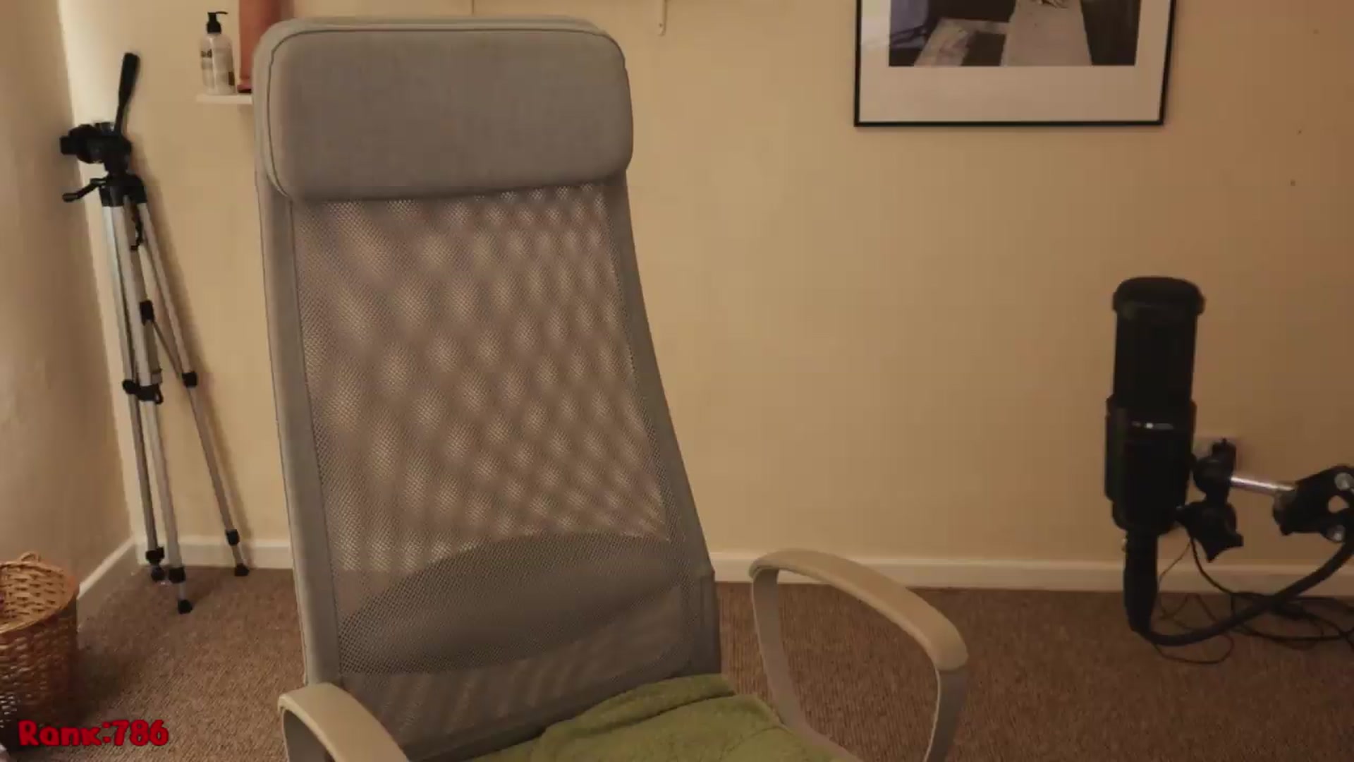 Gallery image thumbnail from AutomicBlue's myfreecams stream on, 05/07/2026, 14:21 image 12 of 20