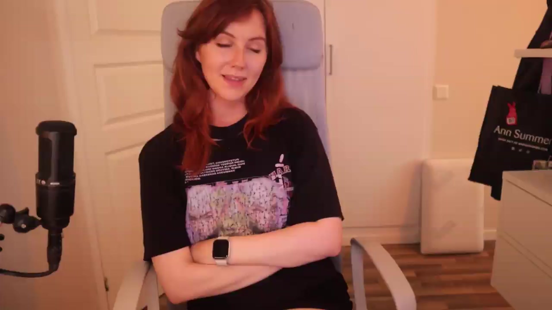 Gallery image thumbnail from AutomicBlue's myfreecams stream on, 06/23/2026, 13:48 image 2 of 20
