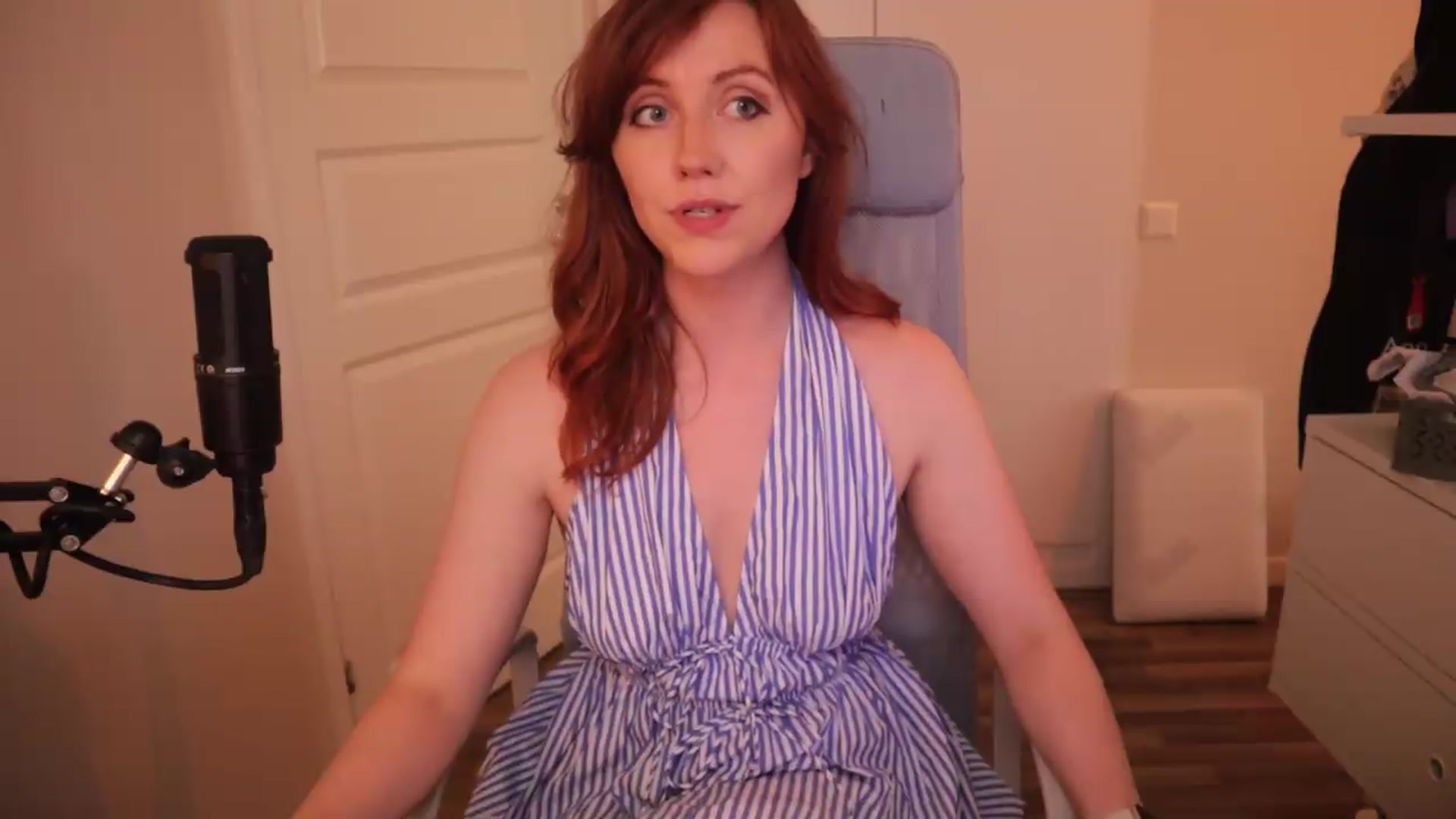 Gallery image thumbnail from AutomicBlue's myfreecams stream on, 06/24/2026, 14:07 image 6 of 20