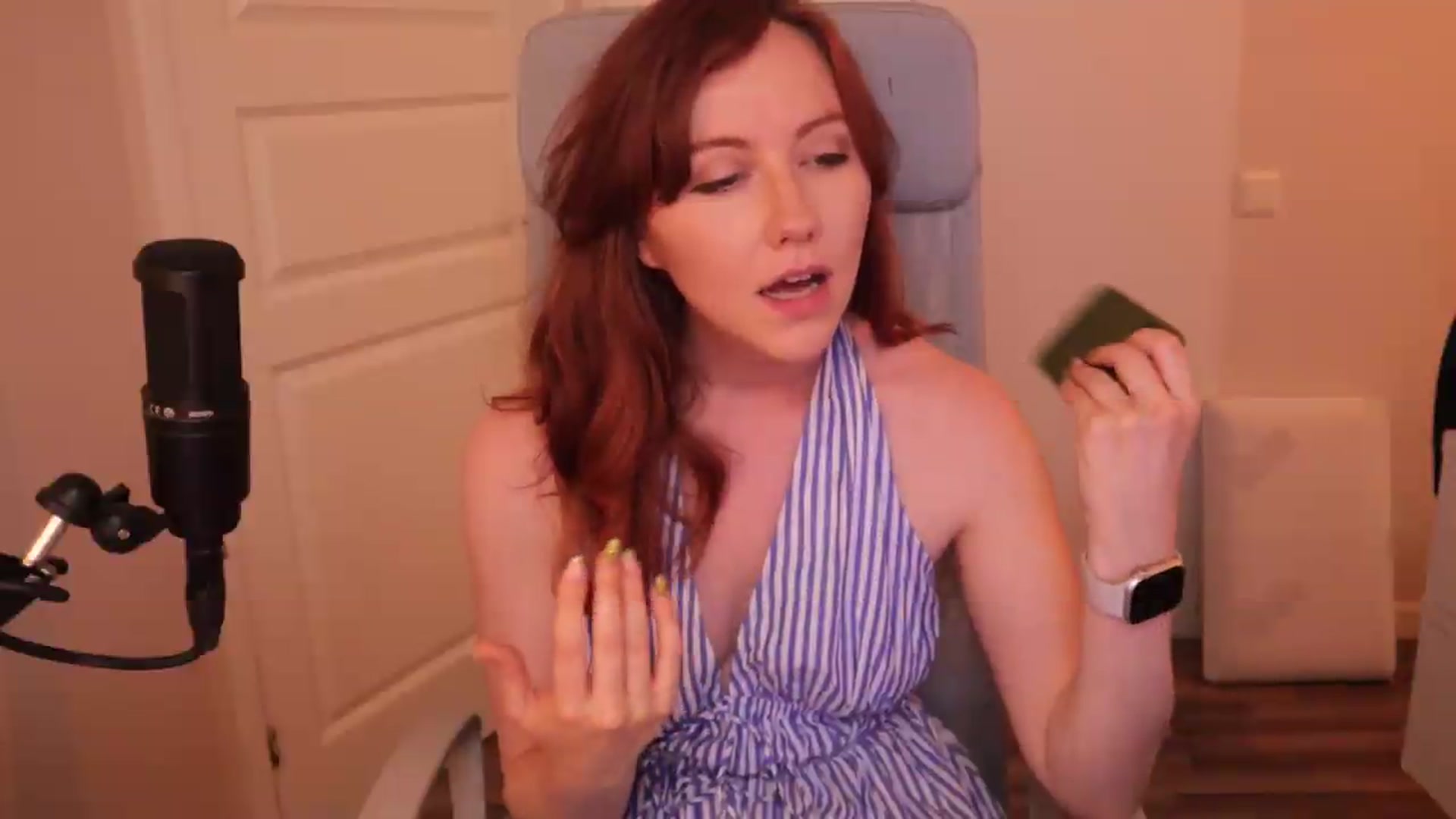 Gallery image thumbnail from AutomicBlue's myfreecams stream on, 06/24/2026, 14:07 image 14 of 20