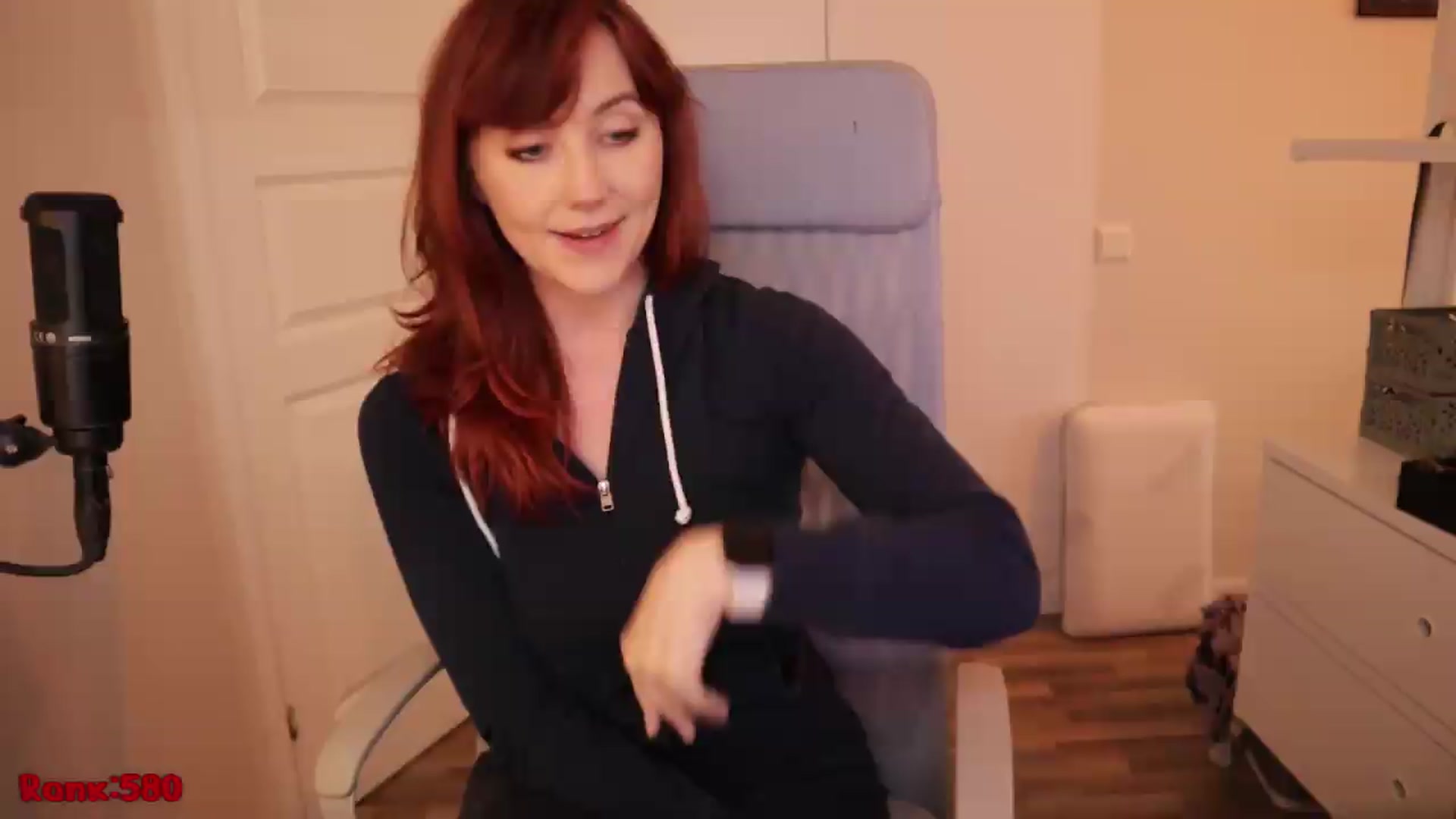 Gallery image thumbnail from AutomicBlue's myfreecams stream on, 07/28/2026, 12:19 image 6 of 20