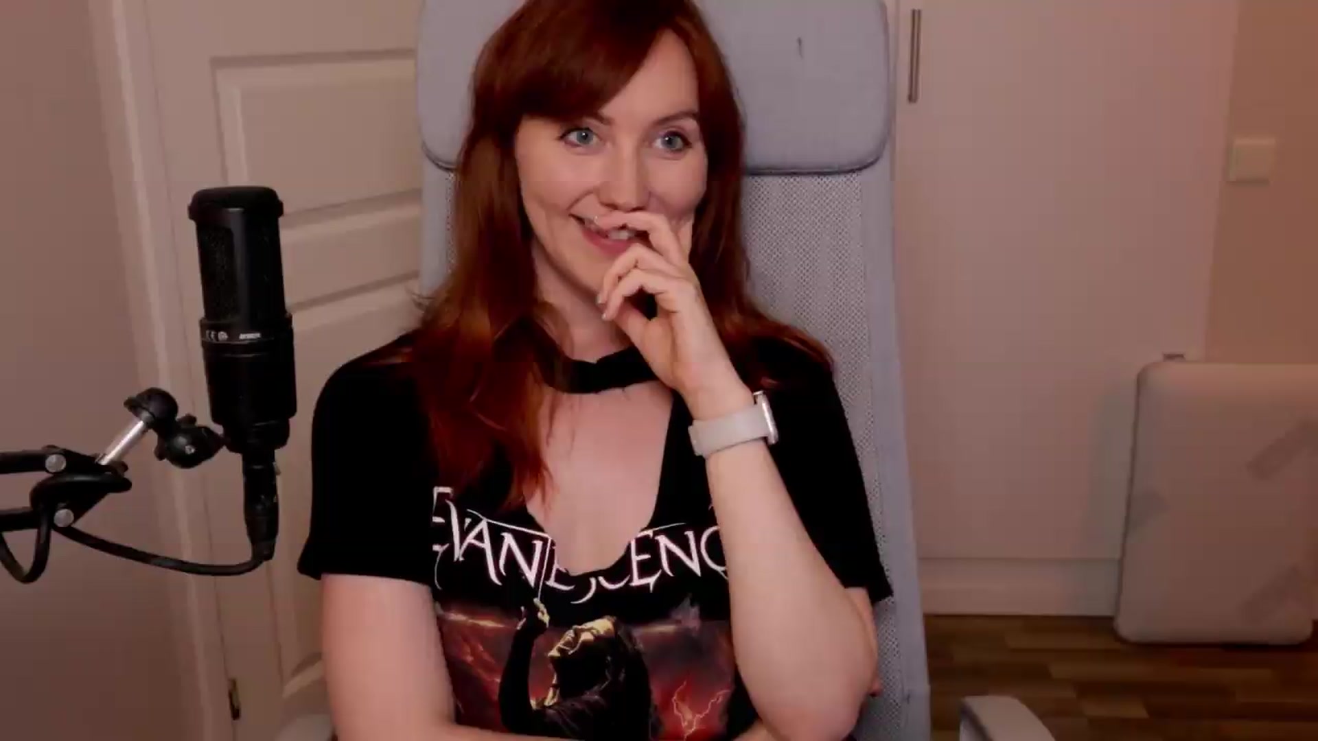 Gallery image thumbnail from AutomicBlue's myfreecams stream on, 09/07/2026, 12:57 image 18 of 20