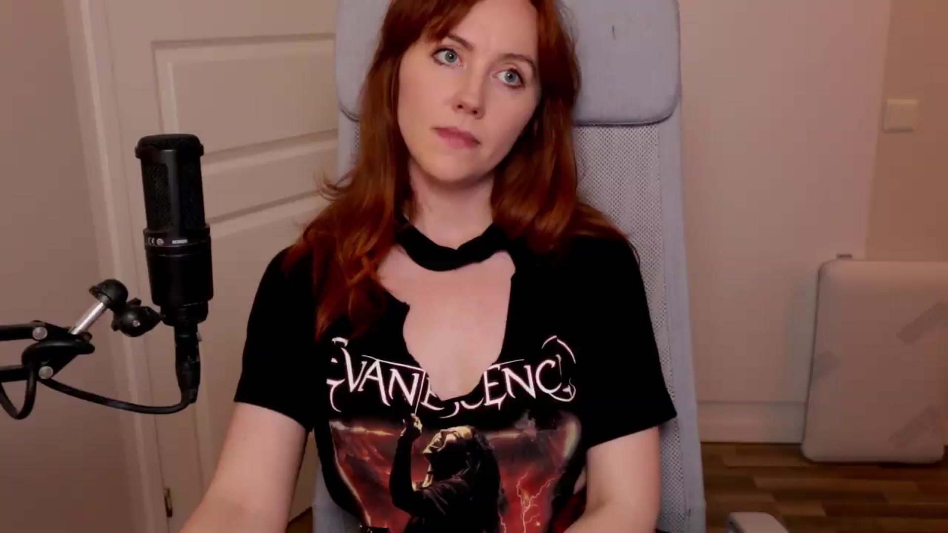 Gallery image thumbnail from AutomicBlue's myfreecams stream on, 09/07/2026, 12:57 image 16 of 20