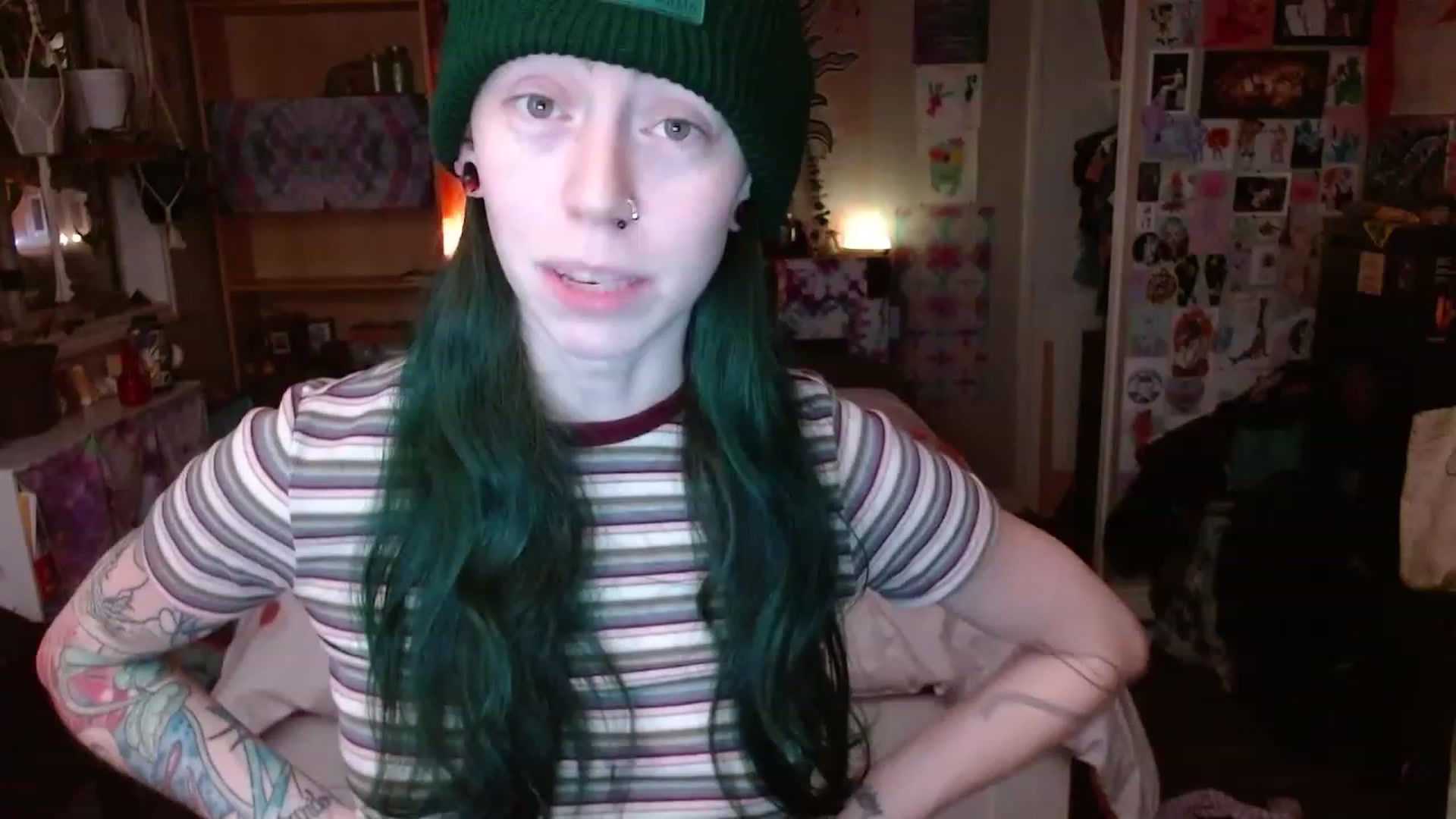 Gallery image thumbnail from AutumnCitrine's myfreecams stream on, 01/08/2023, 03:08 image 2 of 20