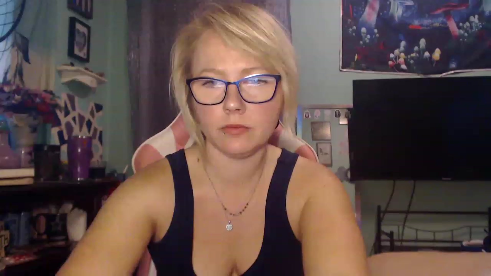 Gallery image thumbnail from AutumnEnvy's myfreecams stream on, 11/15/2022, 15:54 image 13 of 20