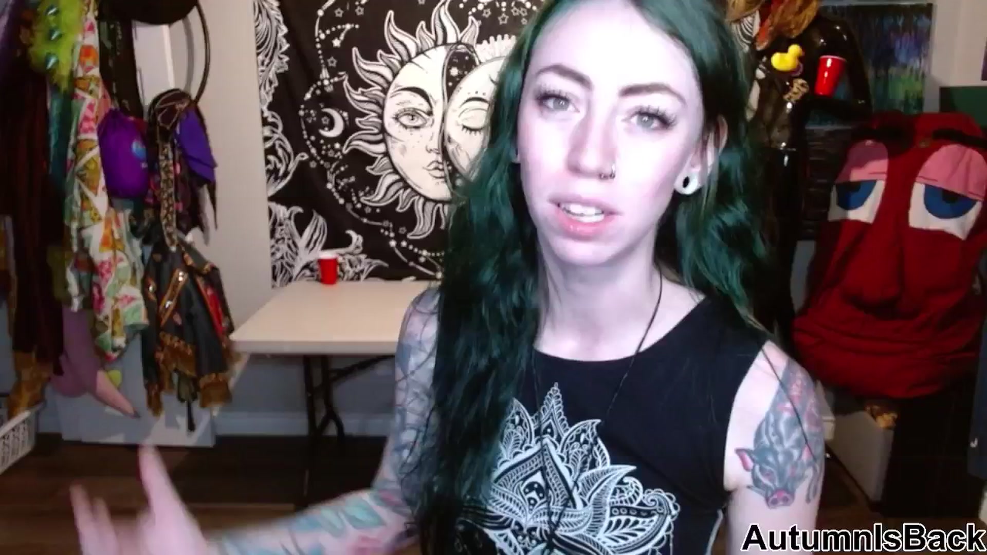 Gallery image thumbnail from AutumnIsBack's myfreecams stream on, 11/15/2025, 04:32 image 11 of 20