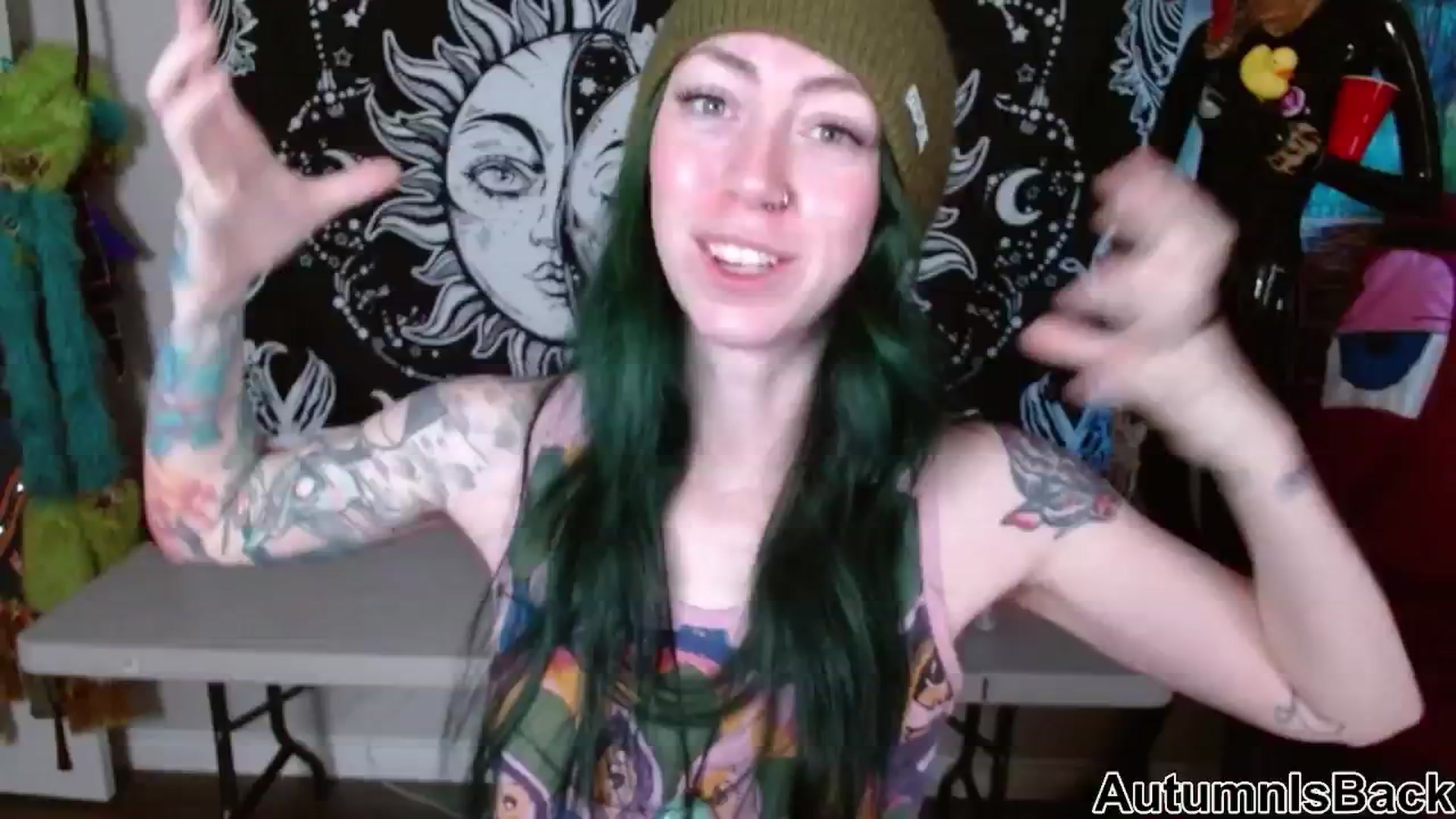 Gallery image thumbnail from AutumnIsBack's myfreecams stream on, 11/30/2025, 03:40 image 6 of 20