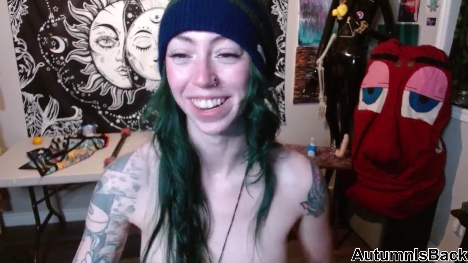 Gallery image thumbnail from AutumnIsBack's myfreecams stream on, 12/13/2025, 05:07 image 7 of 20