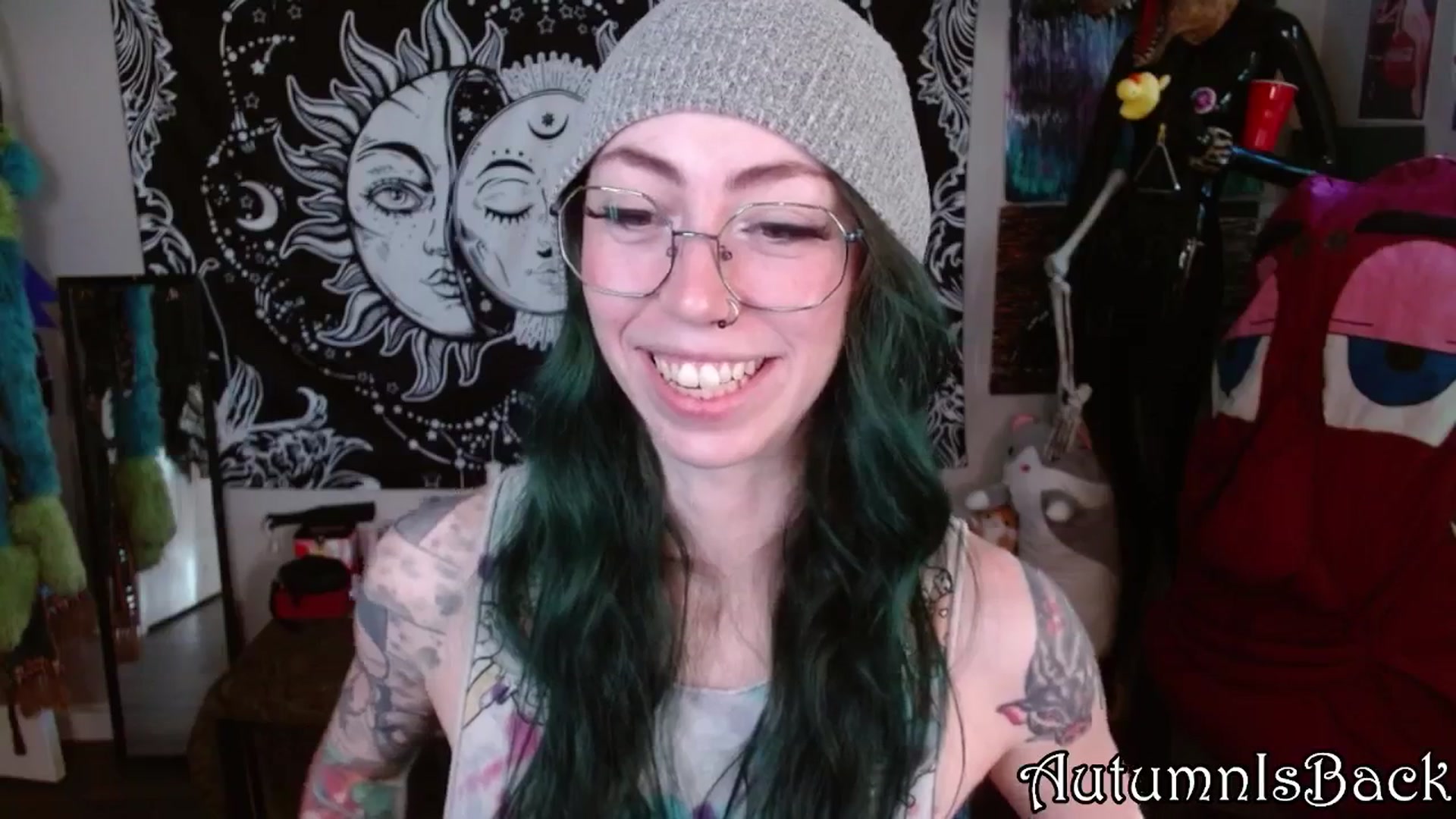 Gallery image thumbnail from AutumnIsBack's myfreecams stream on, 02/25/2026, 24:17 image 8 of 20